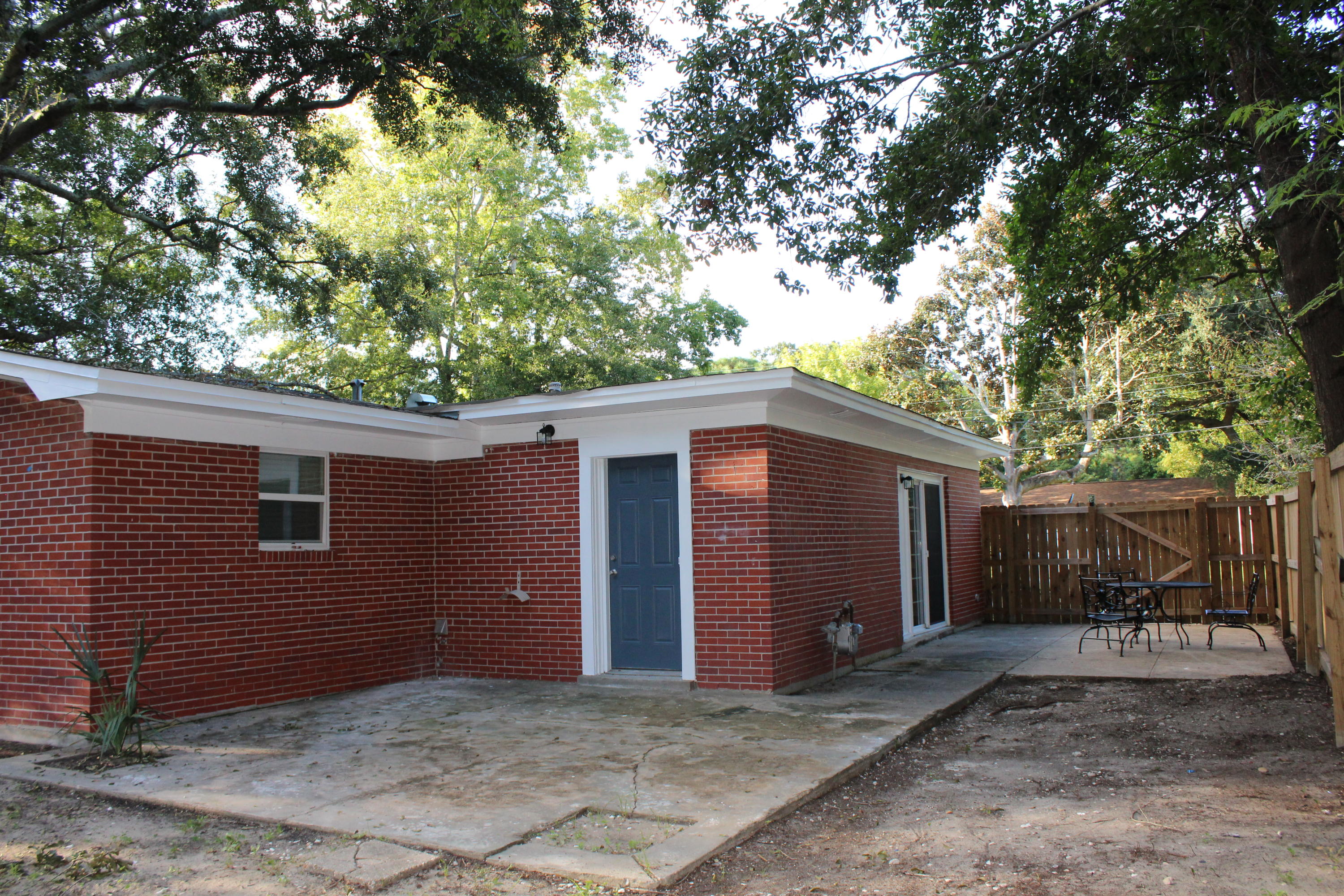 GARNIERS BEACH 6TH - Residential