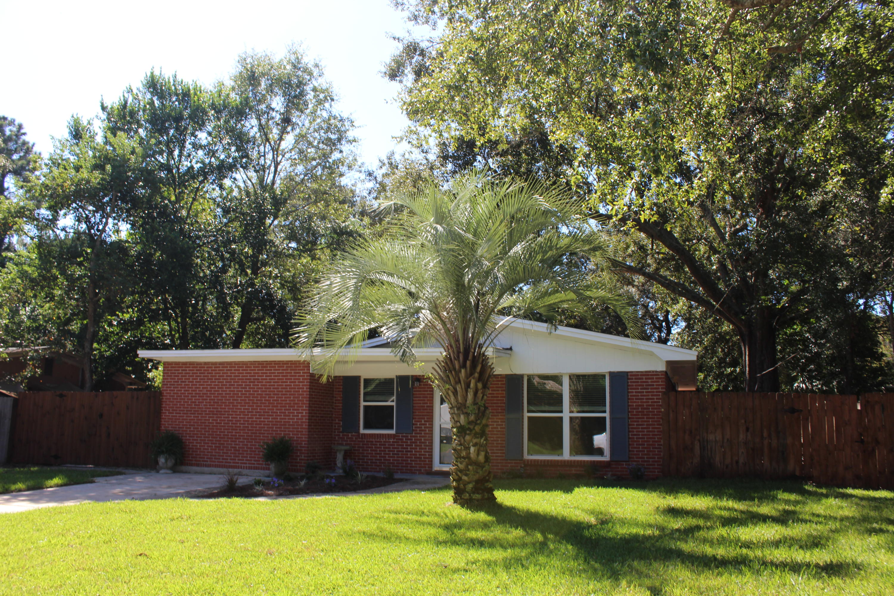 GARNIERS BEACH 6TH - Residential