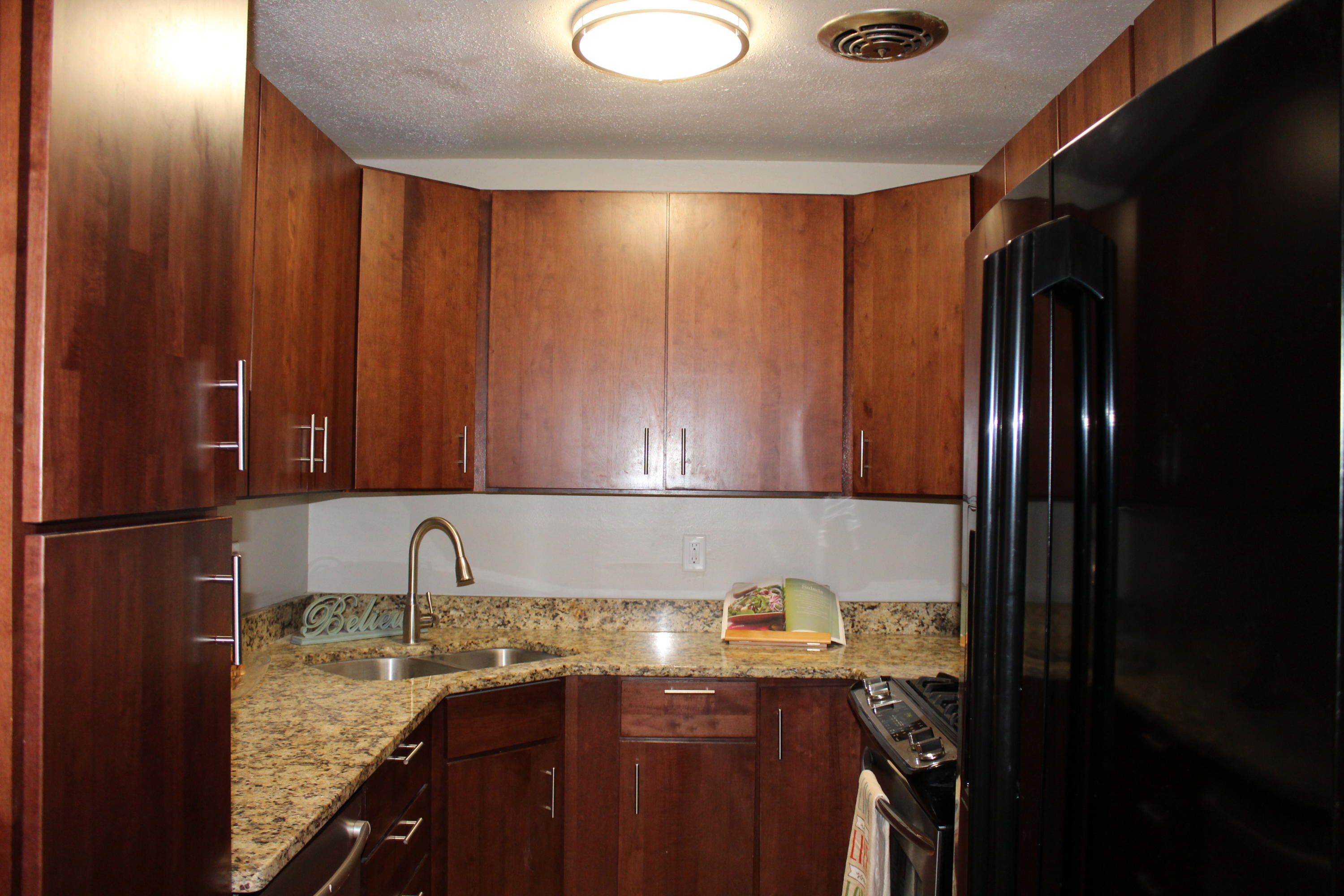 GARNIERS BEACH 6TH - Residential