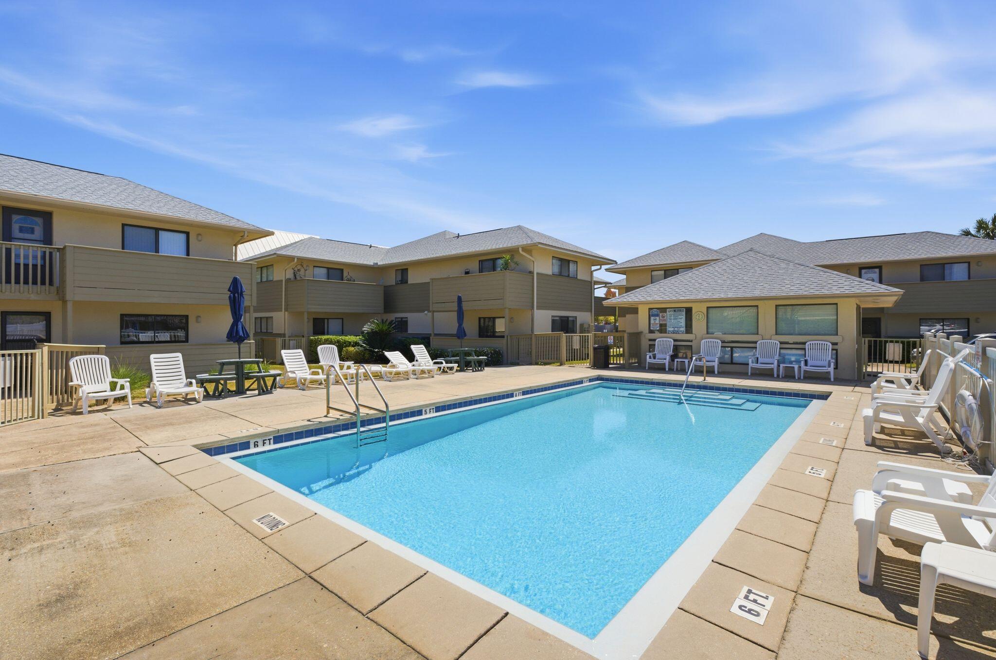 CROSS CREEK CLUB CONDO - Residential