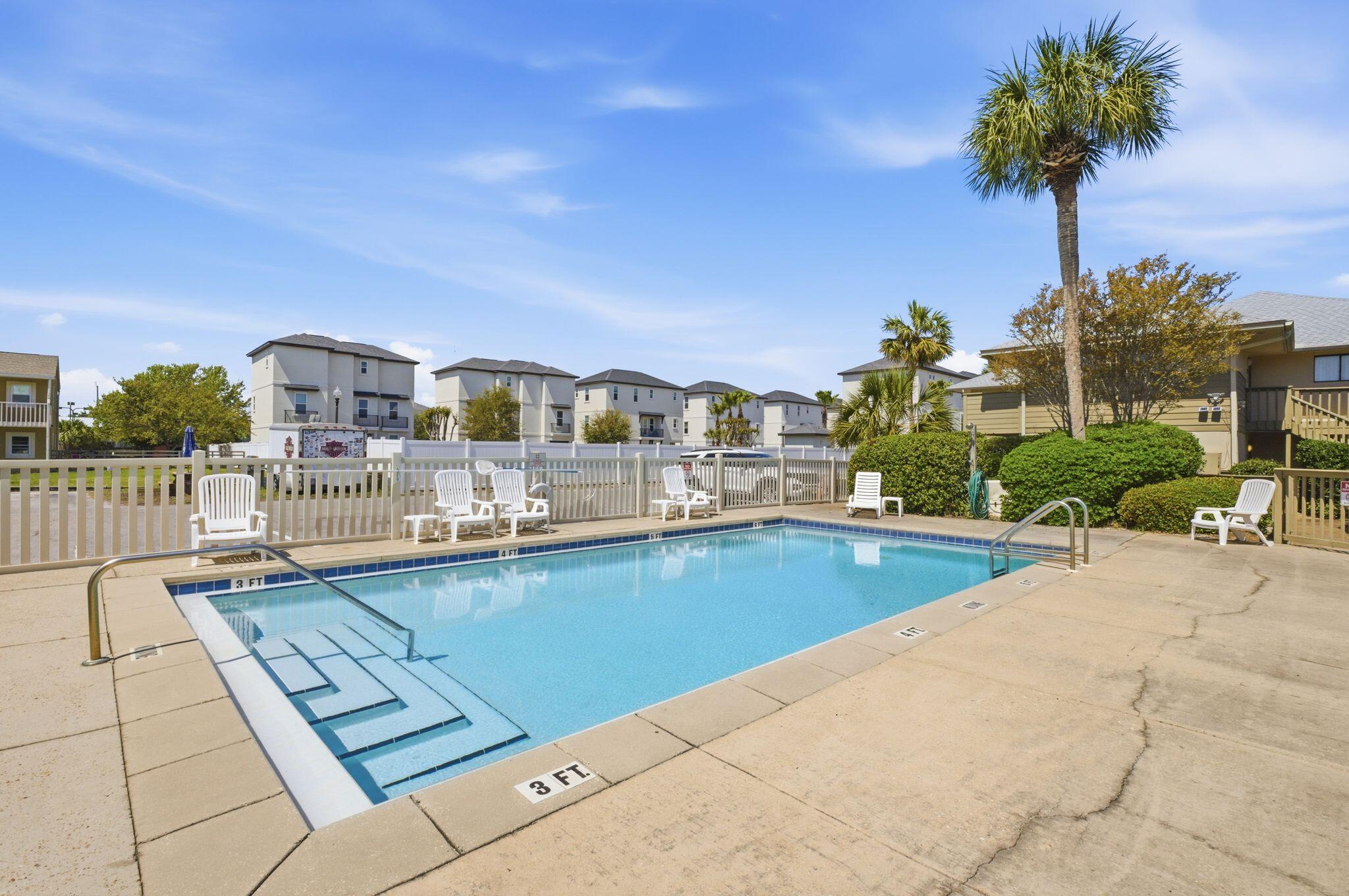 CROSS CREEK CLUB CONDO - Residential