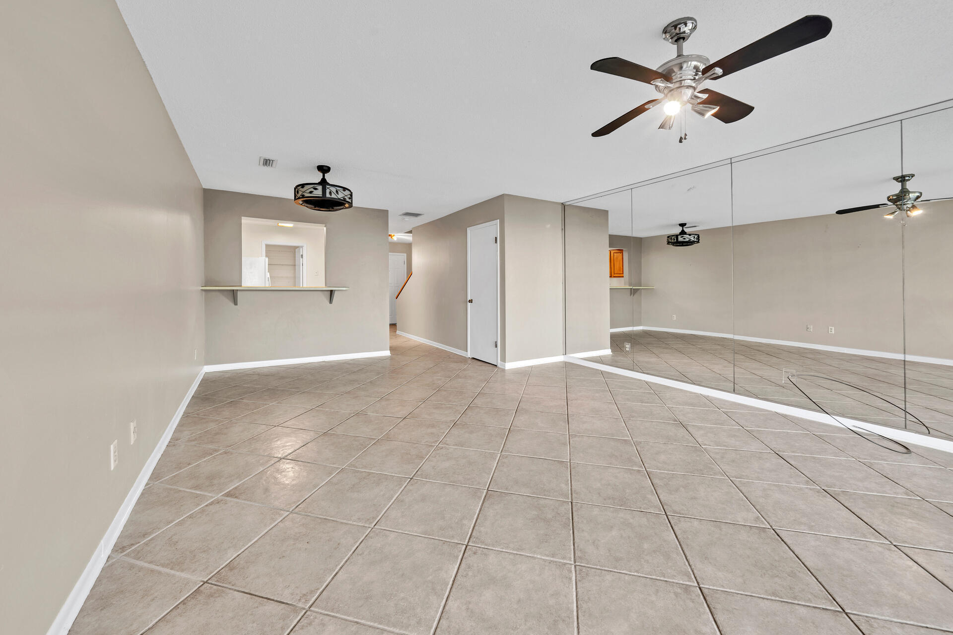 SAFE HARBOUR VILLAGE CONDO - Residential