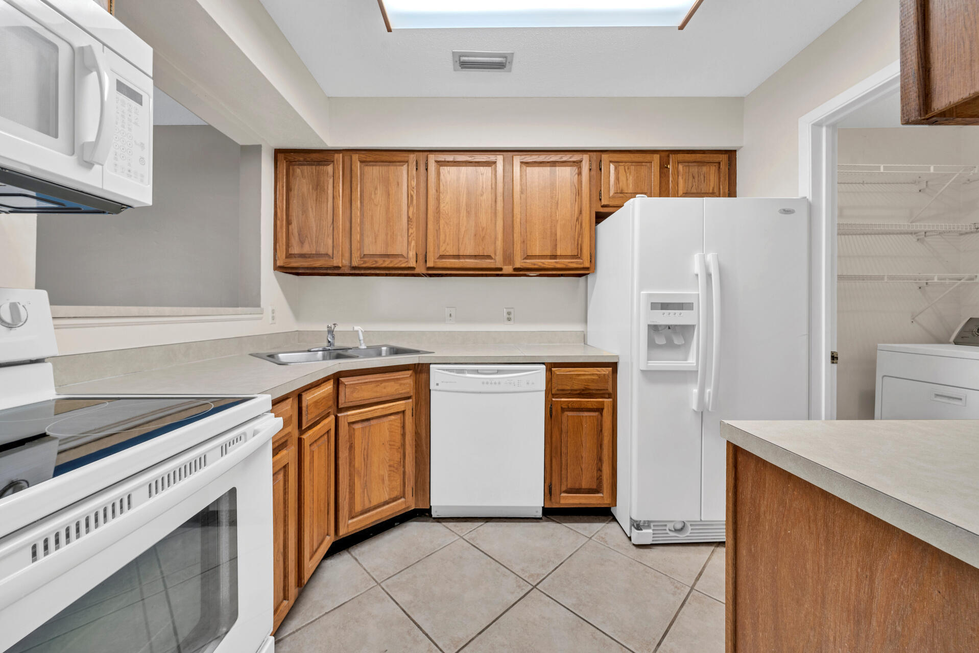 SAFE HARBOUR VILLAGE CONDO - Residential