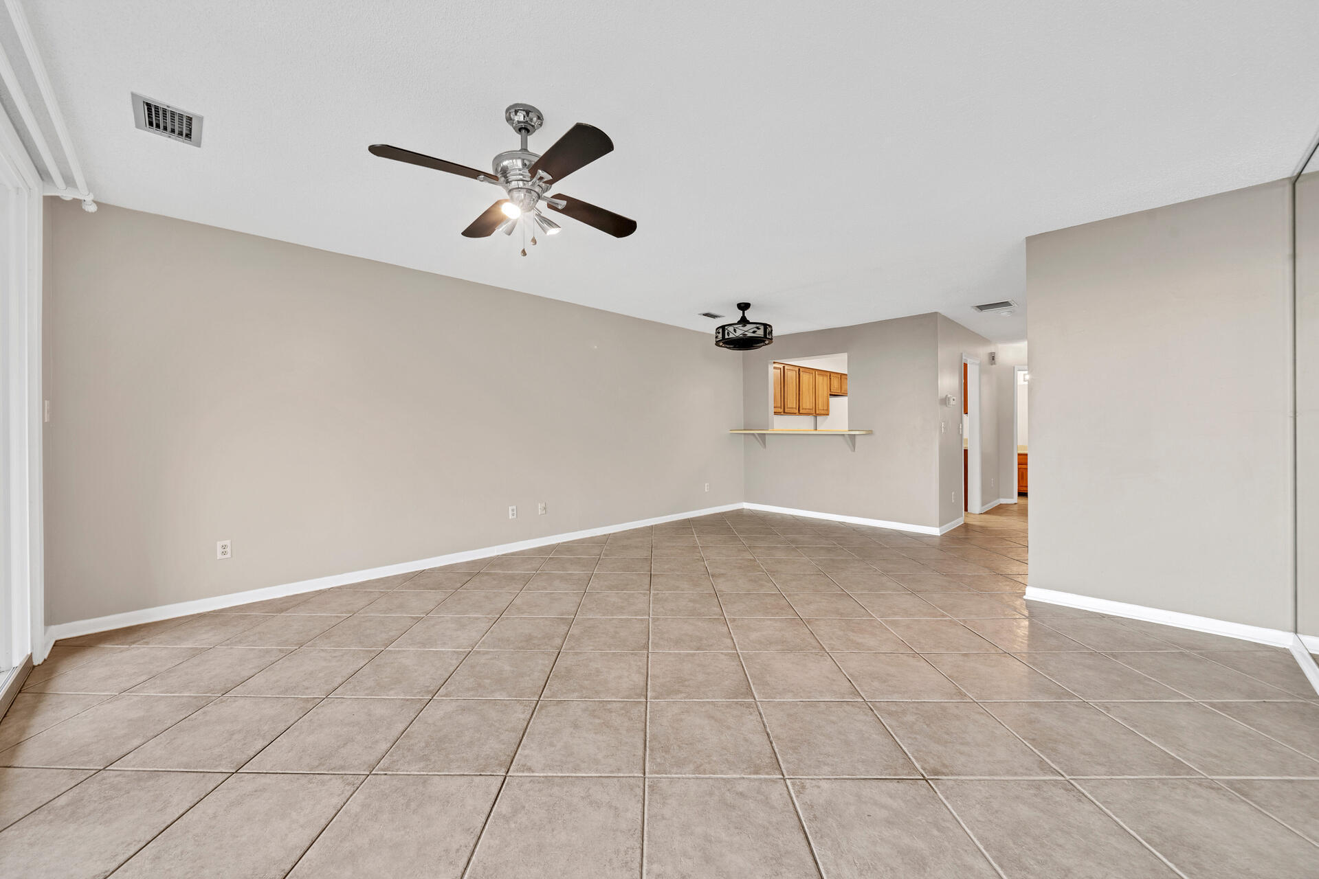 SAFE HARBOUR VILLAGE CONDO - Residential