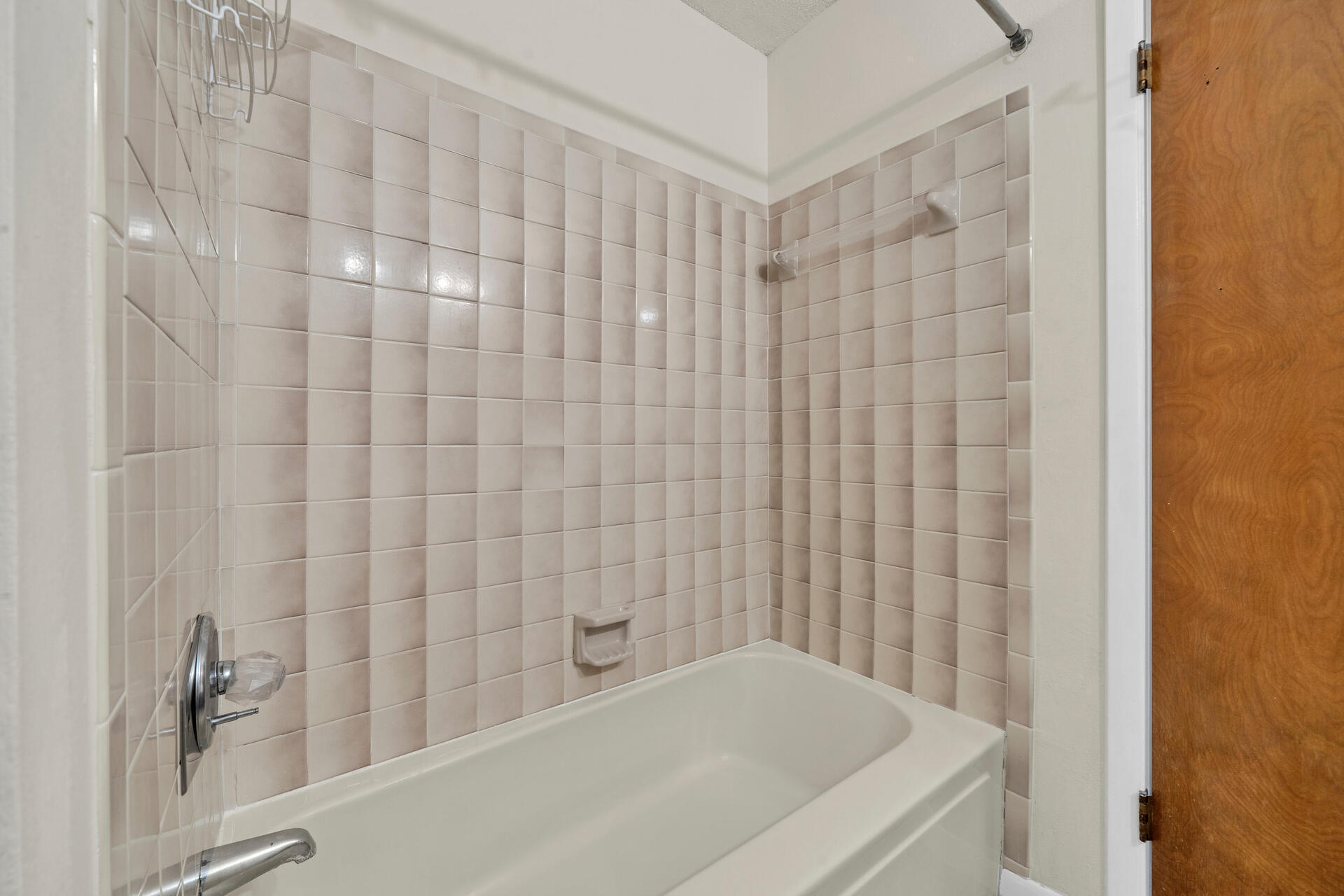 SAFE HARBOUR VILLAGE CONDO - Residential