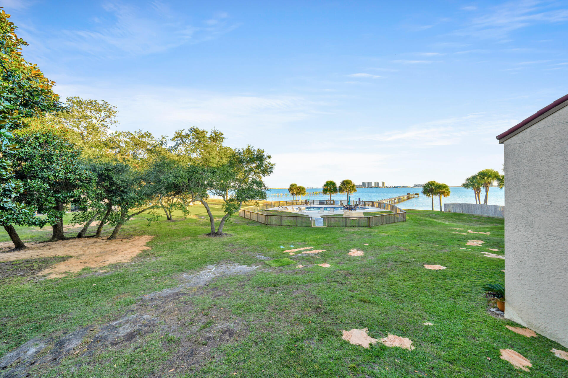 SAFE HARBOUR VILLAGE CONDO - Residential