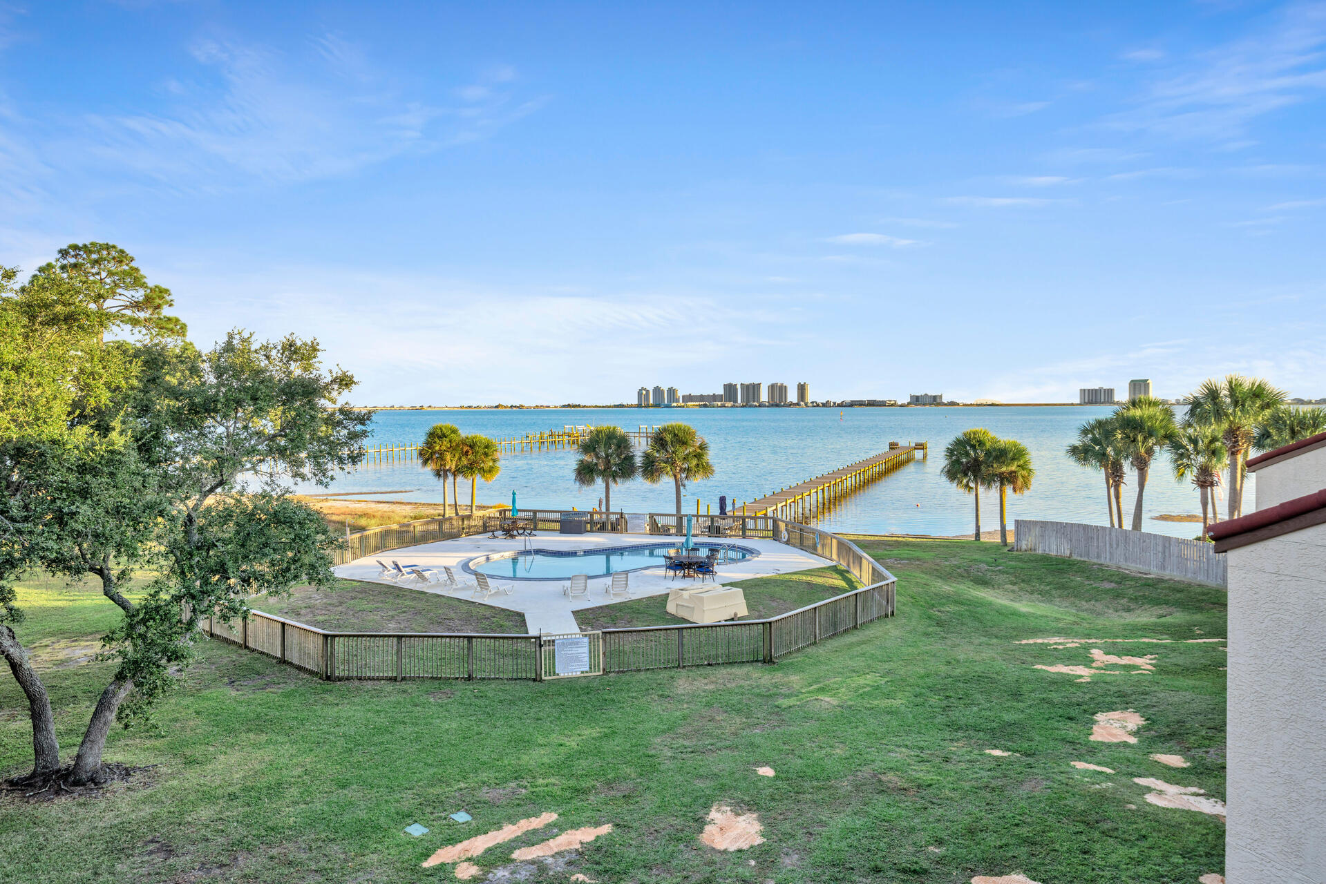 SAFE HARBOUR VILLAGE CONDO - Residential