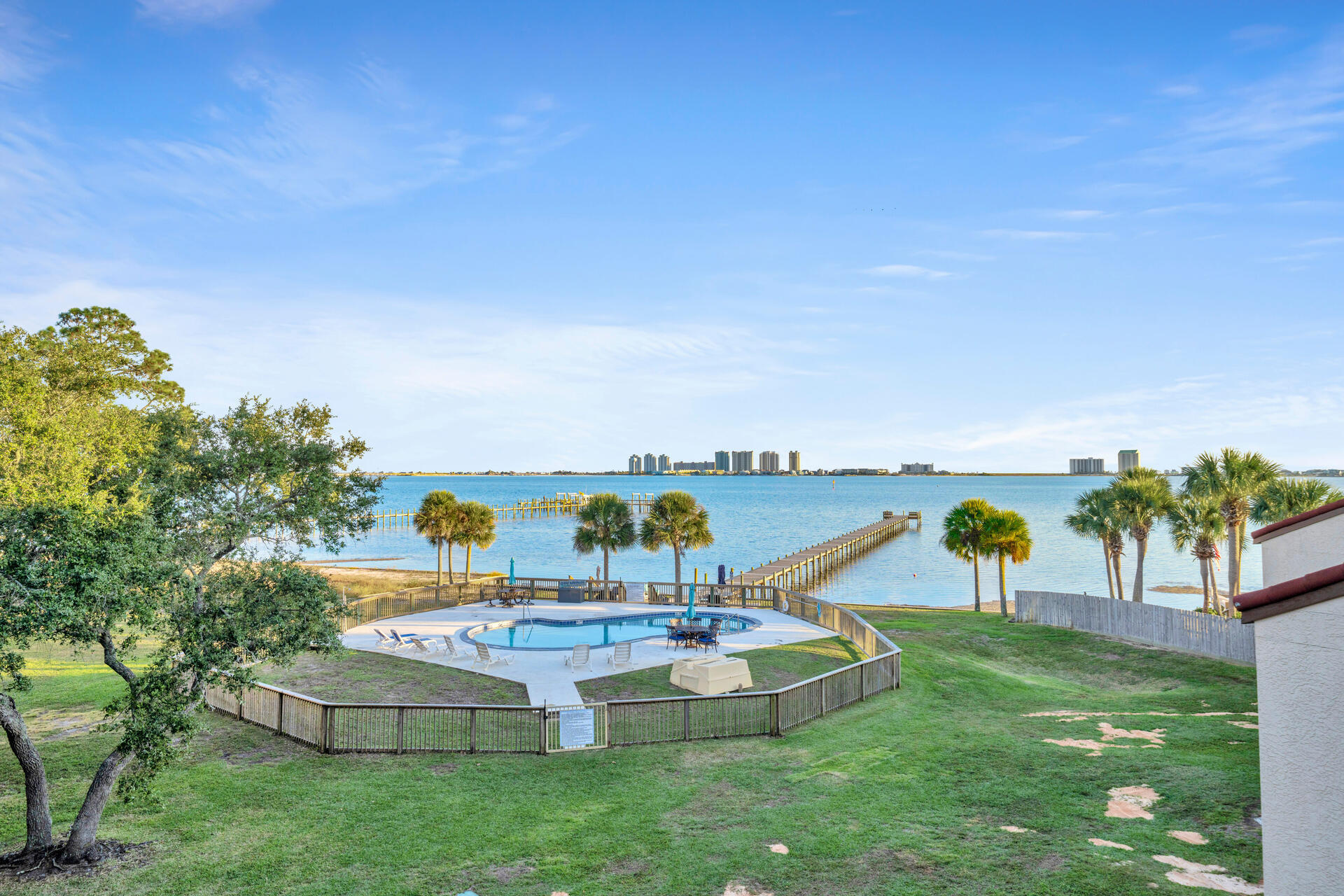 SAFE HARBOUR VILLAGE CONDO - Residential