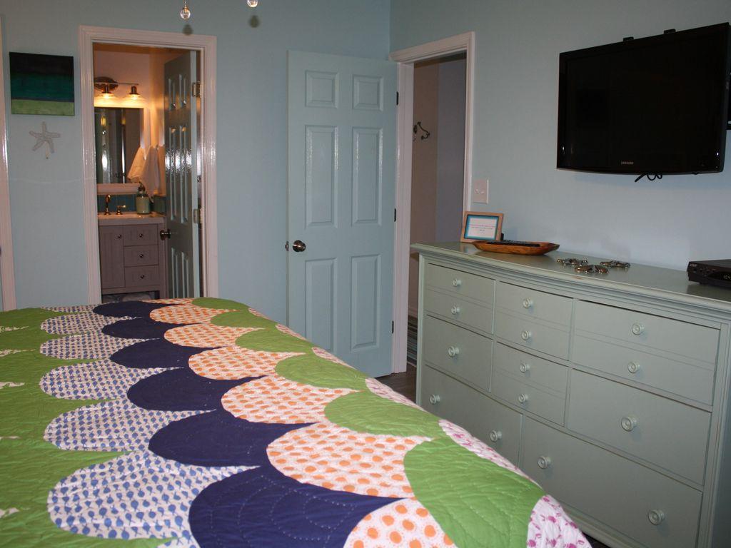 MARAVILLA CONDO 3 - Residential