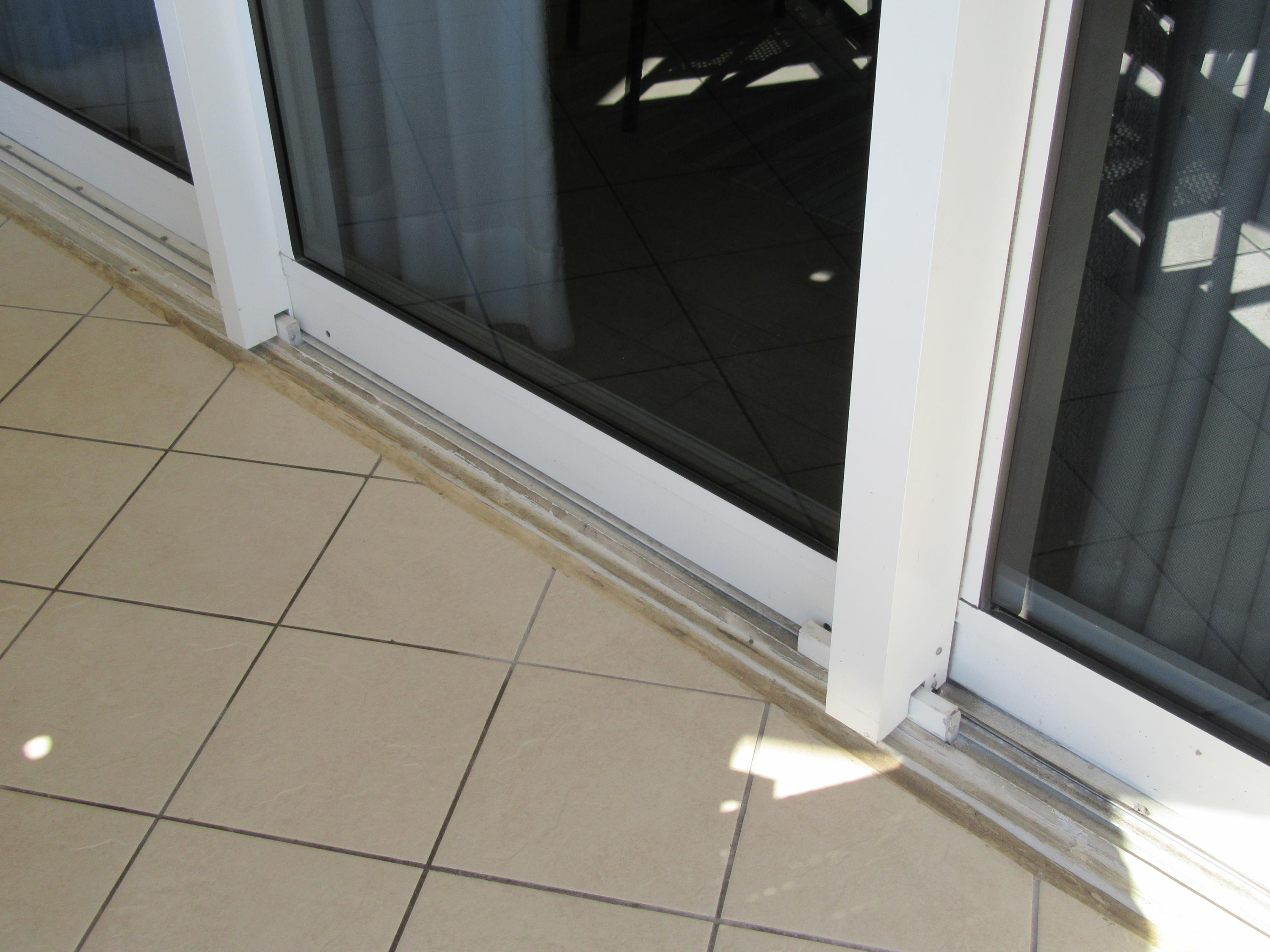 MARAVILLA CONDO 3 - Residential