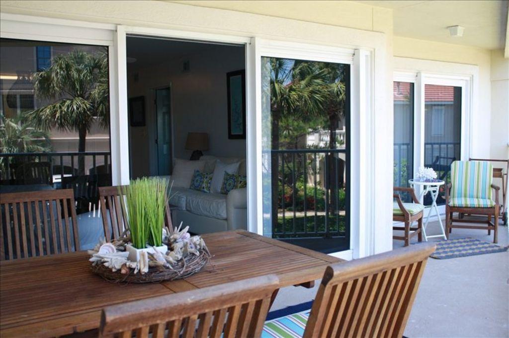 MARAVILLA CONDO 3 - Residential