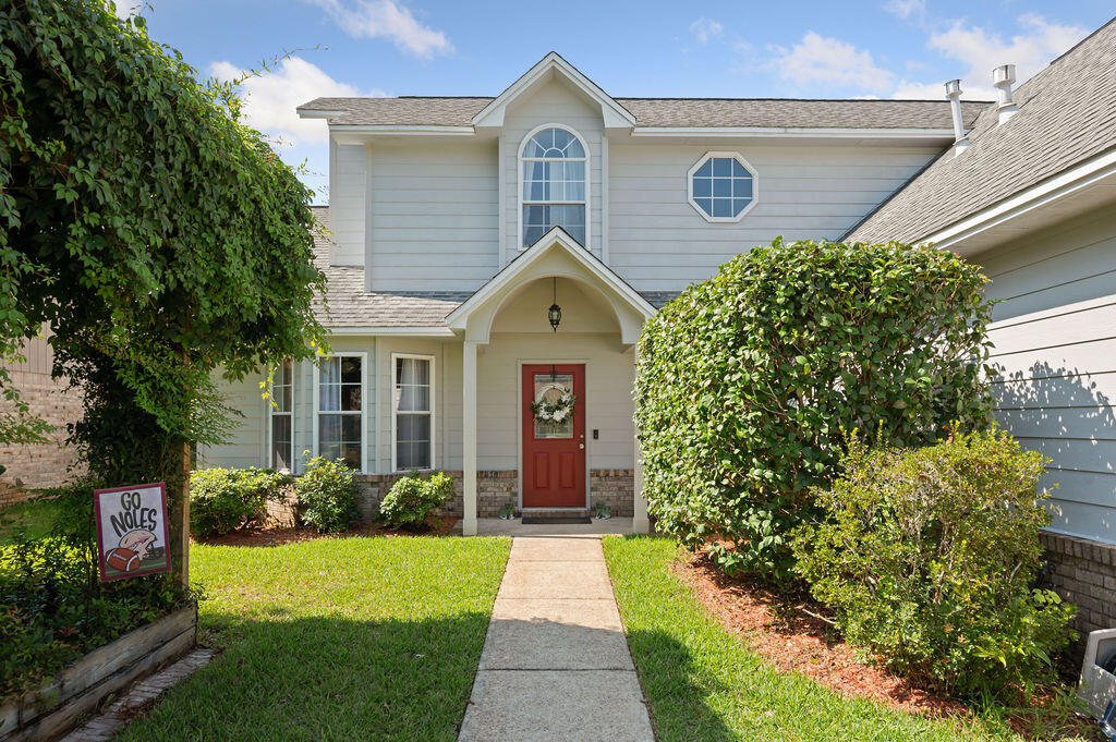 MEADOW WOODS - Residential