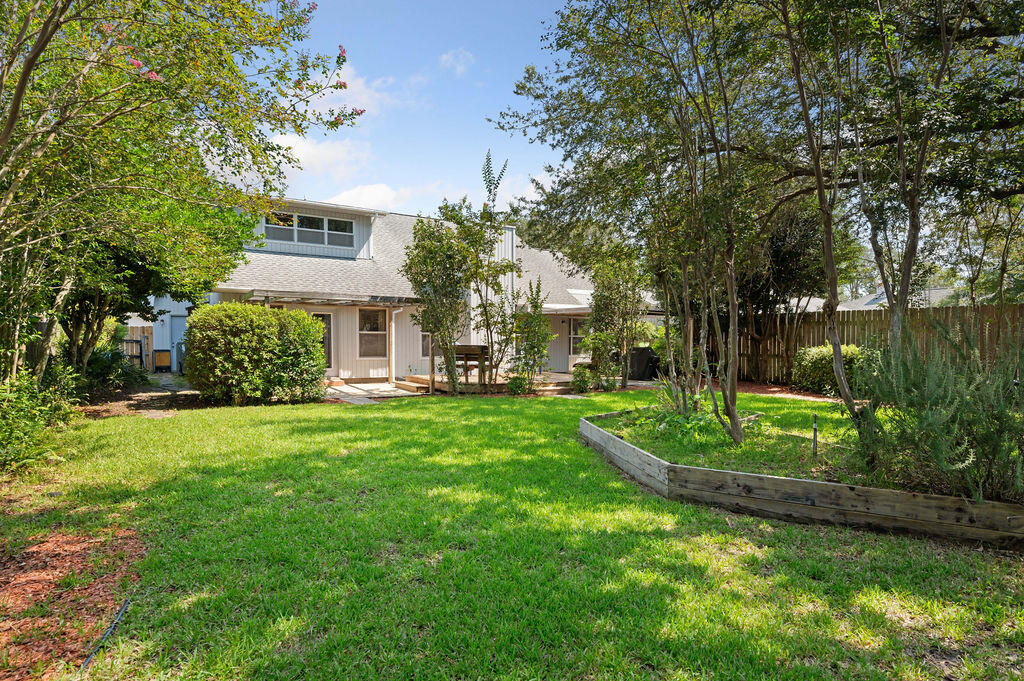 MEADOW WOODS - Residential