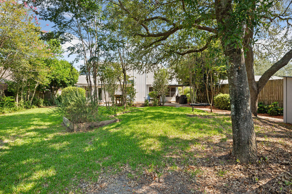 MEADOW WOODS - Residential