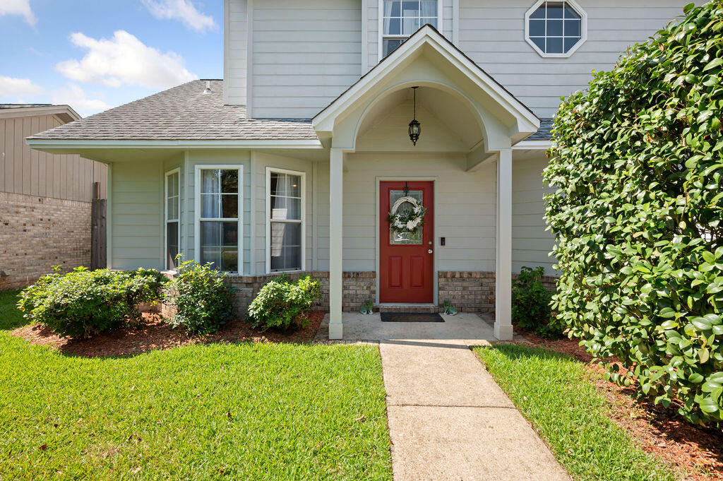 MEADOW WOODS - Residential