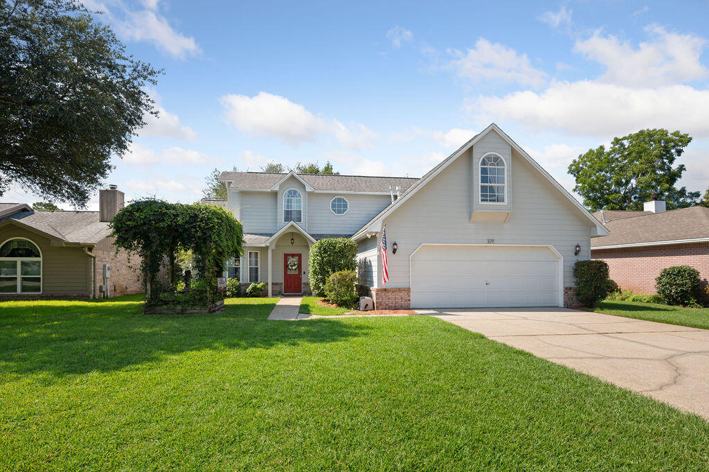 MEADOW WOODS - Residential