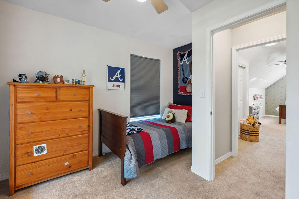 MEADOW WOODS - Residential