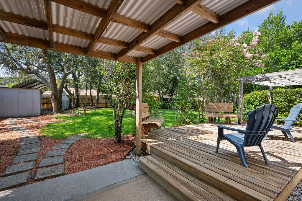 MEADOW WOODS - Residential