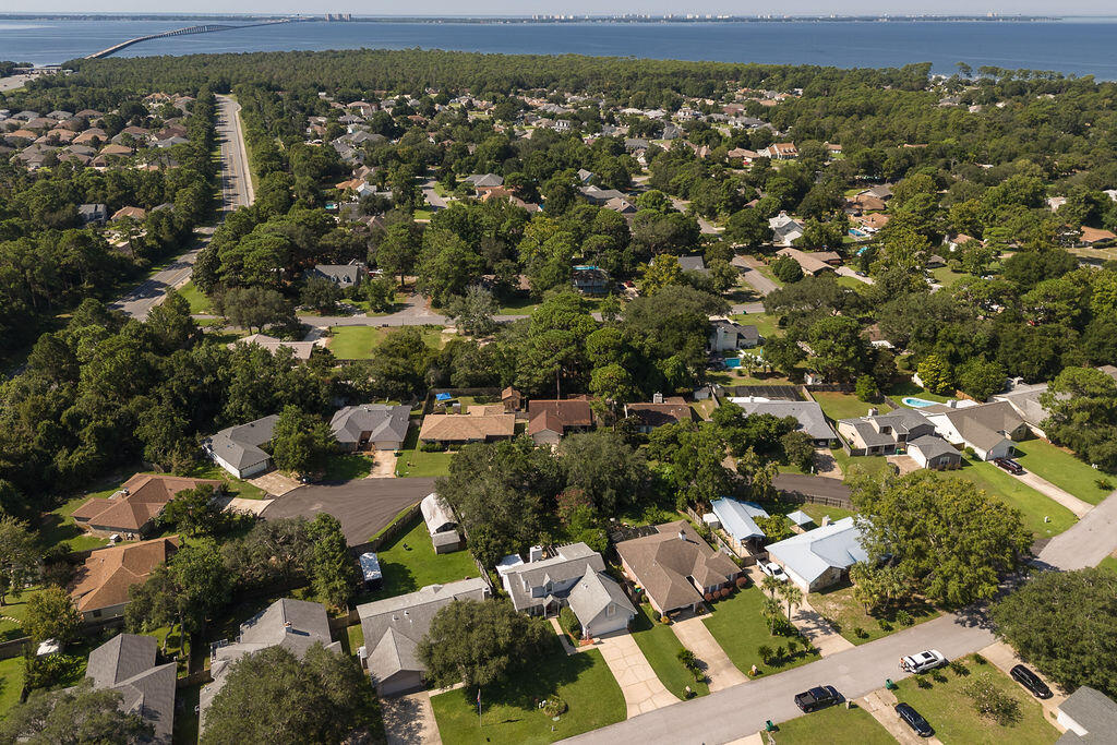 MEADOW WOODS - Residential