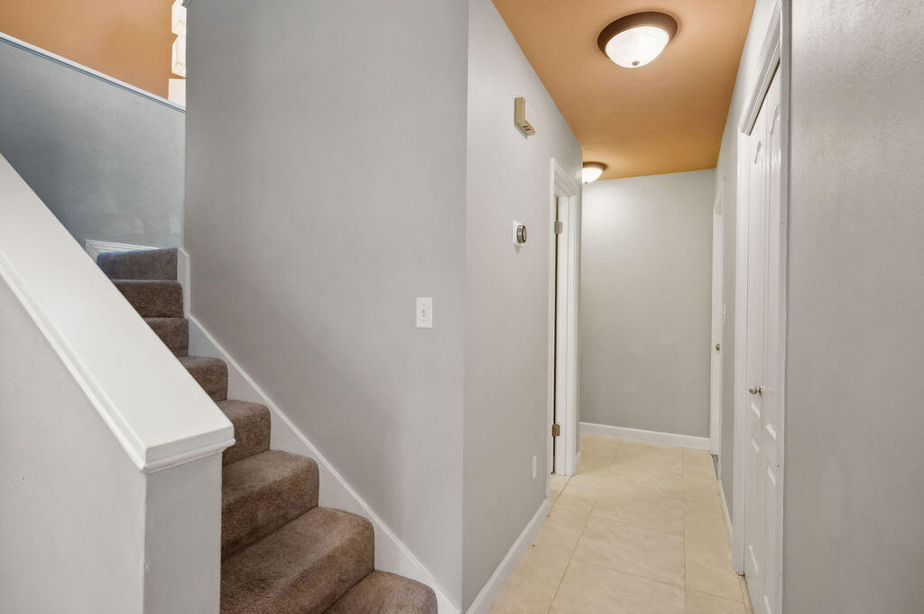 MEADOW WOODS - Residential