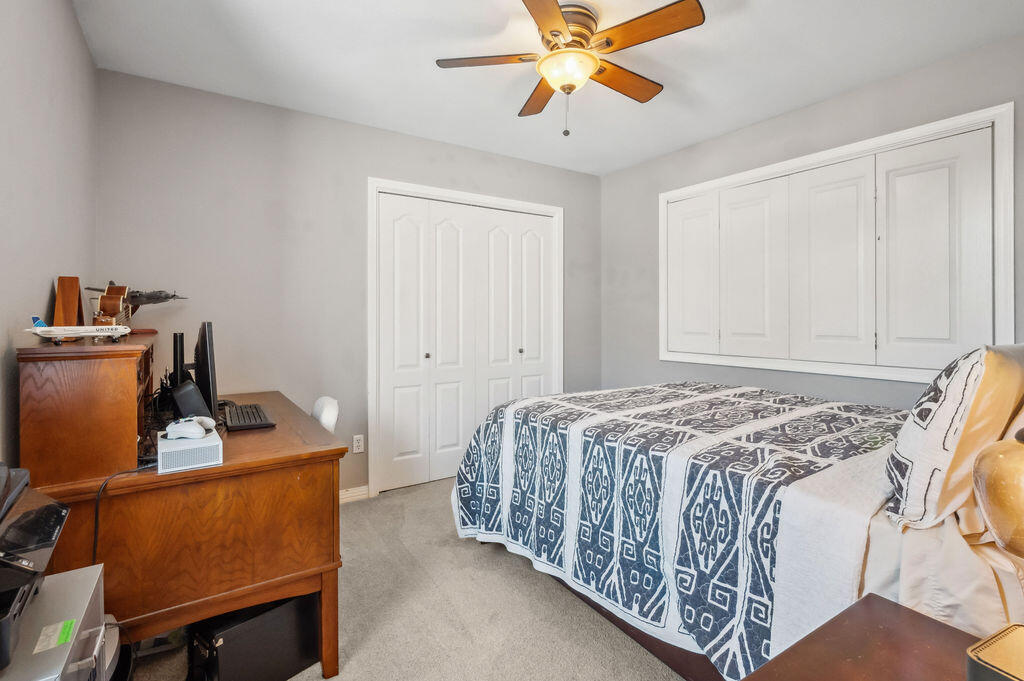 MEADOW WOODS - Residential