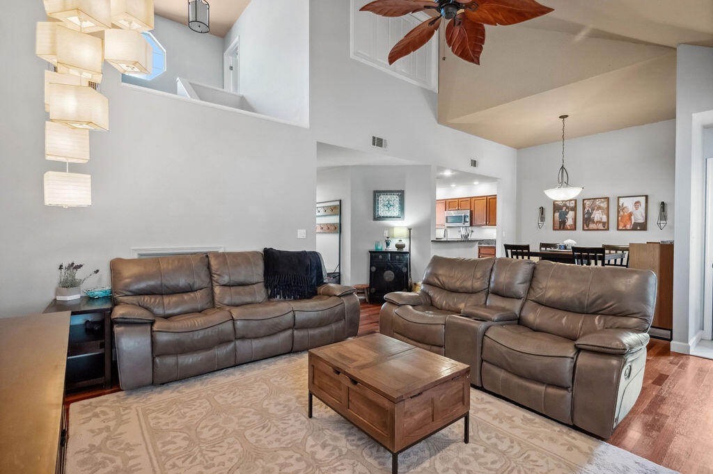 MEADOW WOODS - Residential