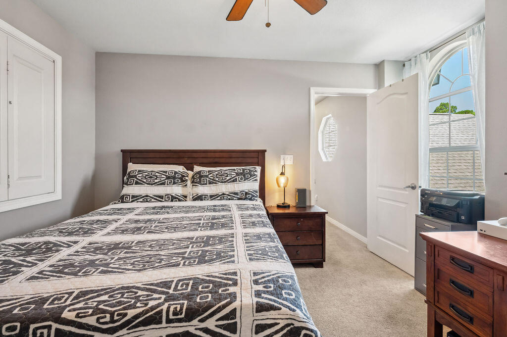 MEADOW WOODS - Residential