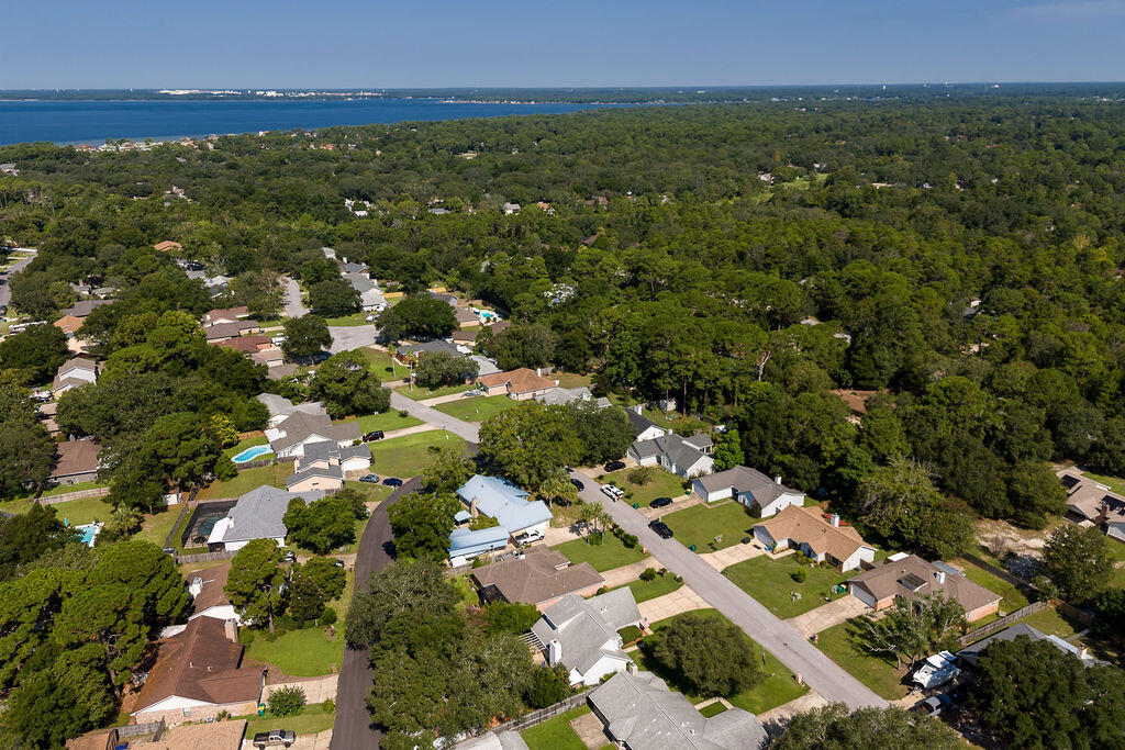 MEADOW WOODS - Residential