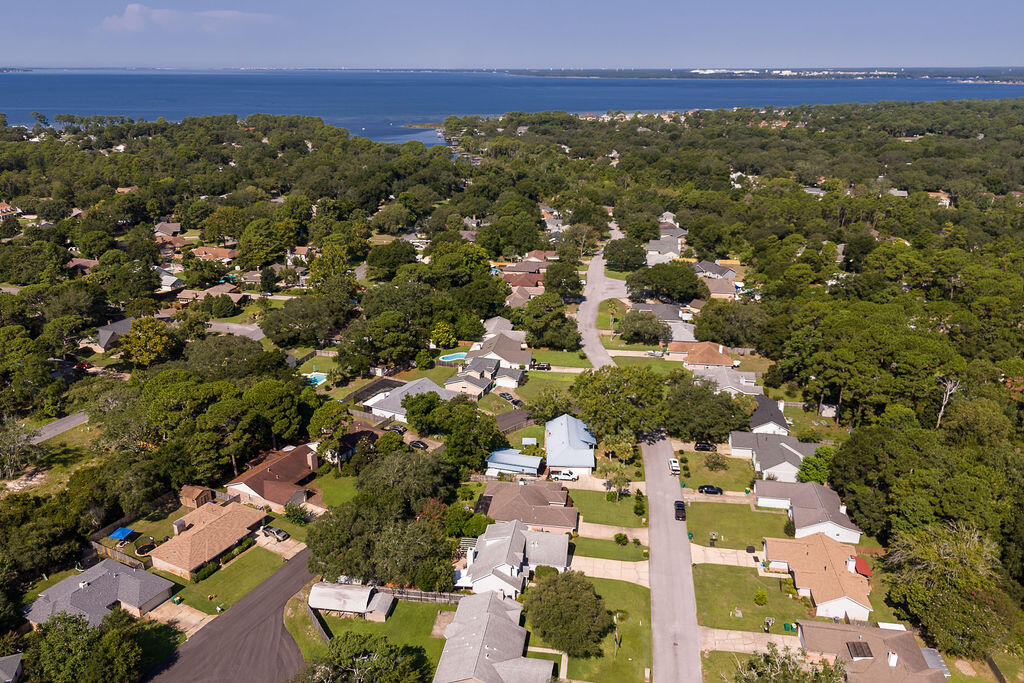 MEADOW WOODS - Residential