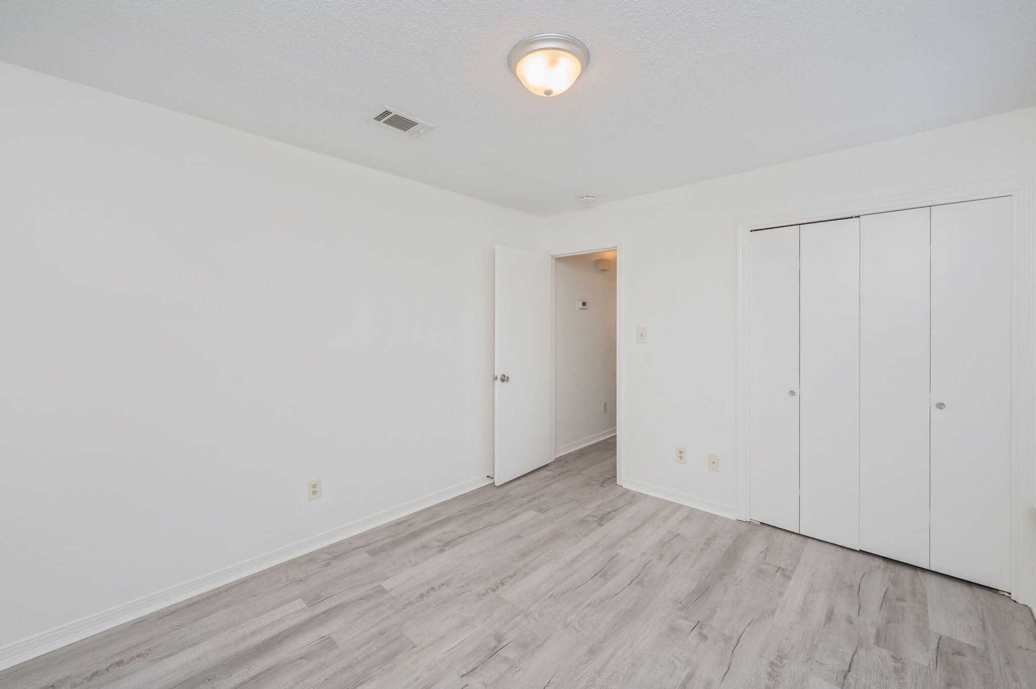 SUMMER TREE - Residential