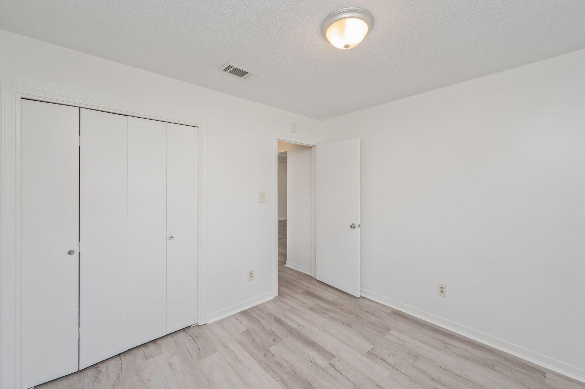 SUMMER TREE - Residential