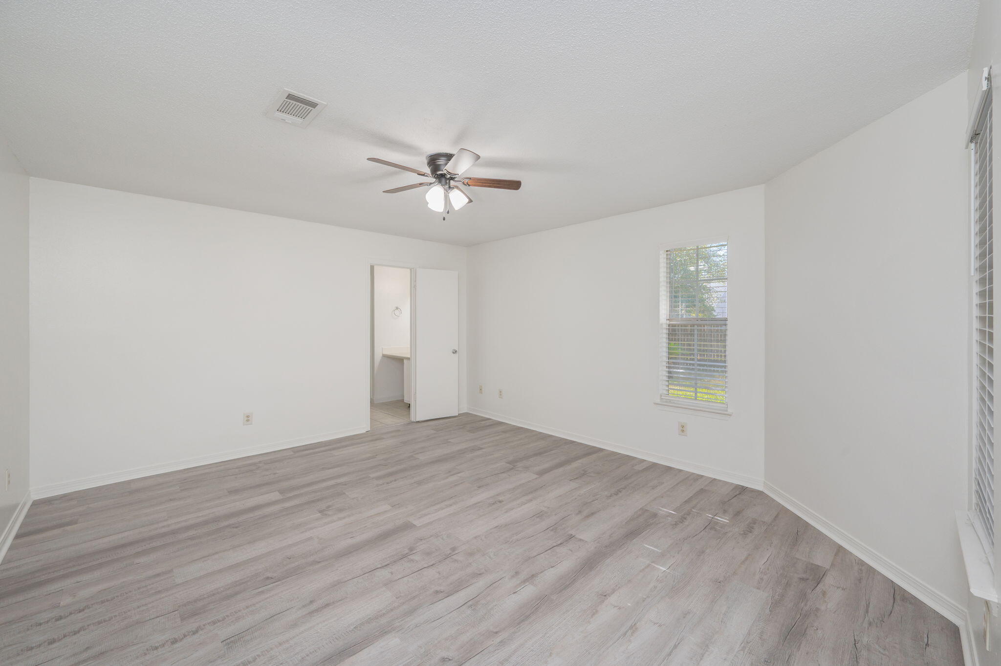 SUMMER TREE - Residential