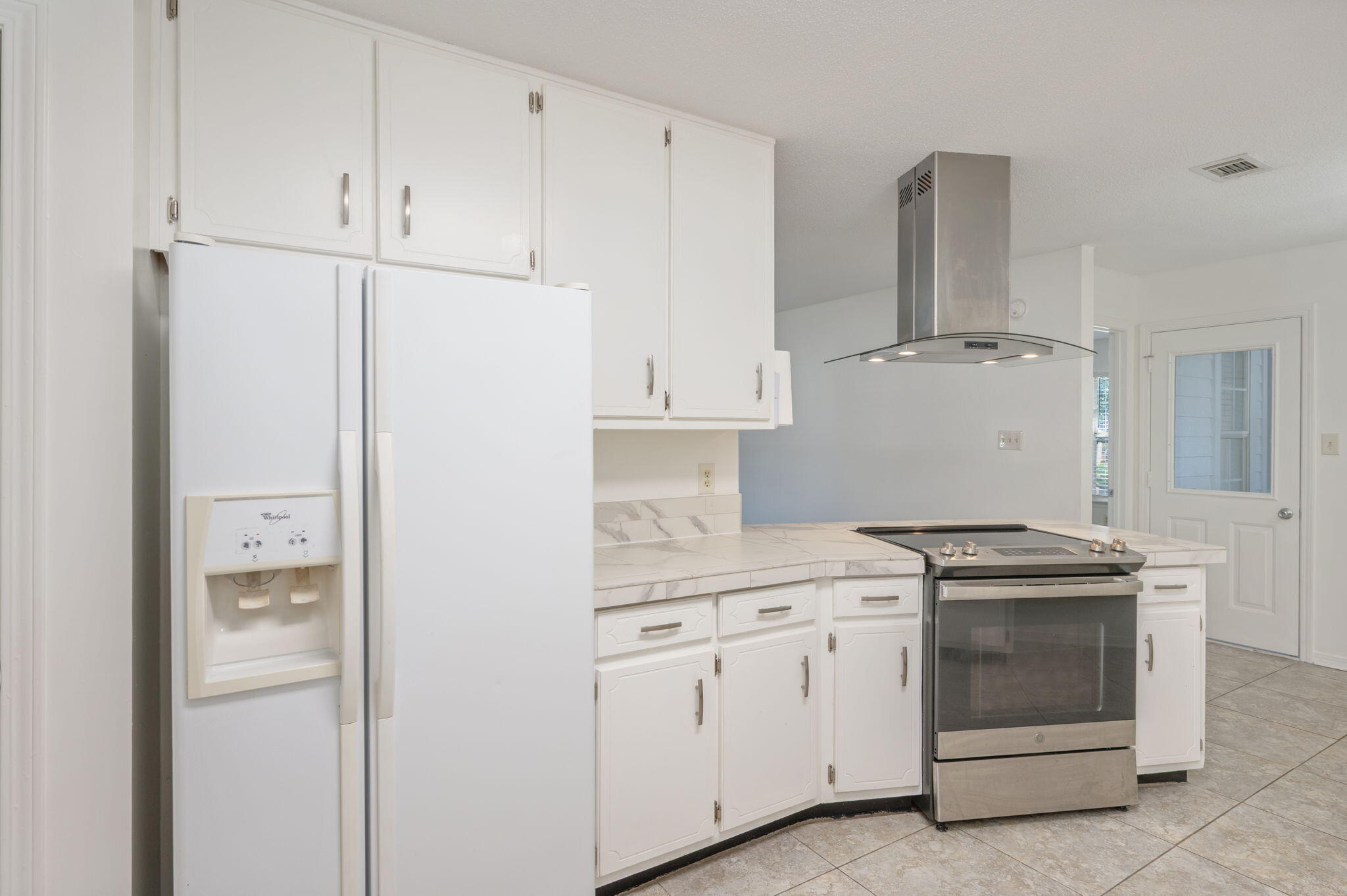 SUMMER TREE - Residential