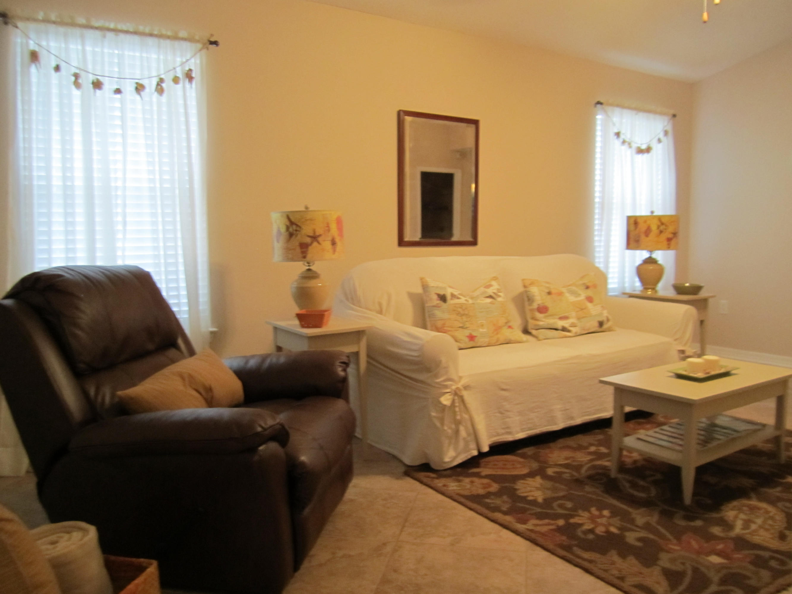 PARADISE RETREAT - Residential