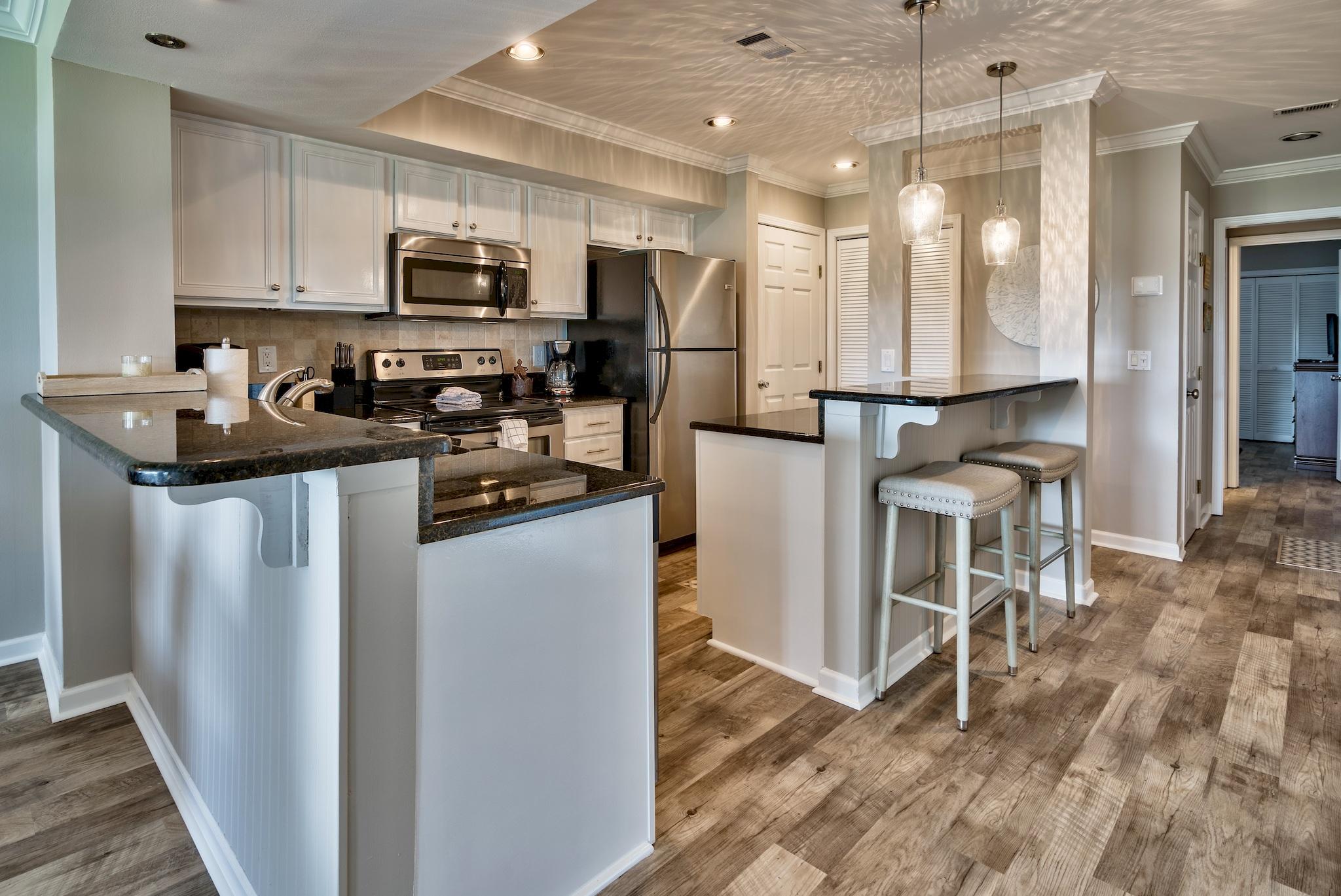 HARBOUR POINT CONDO - Residential