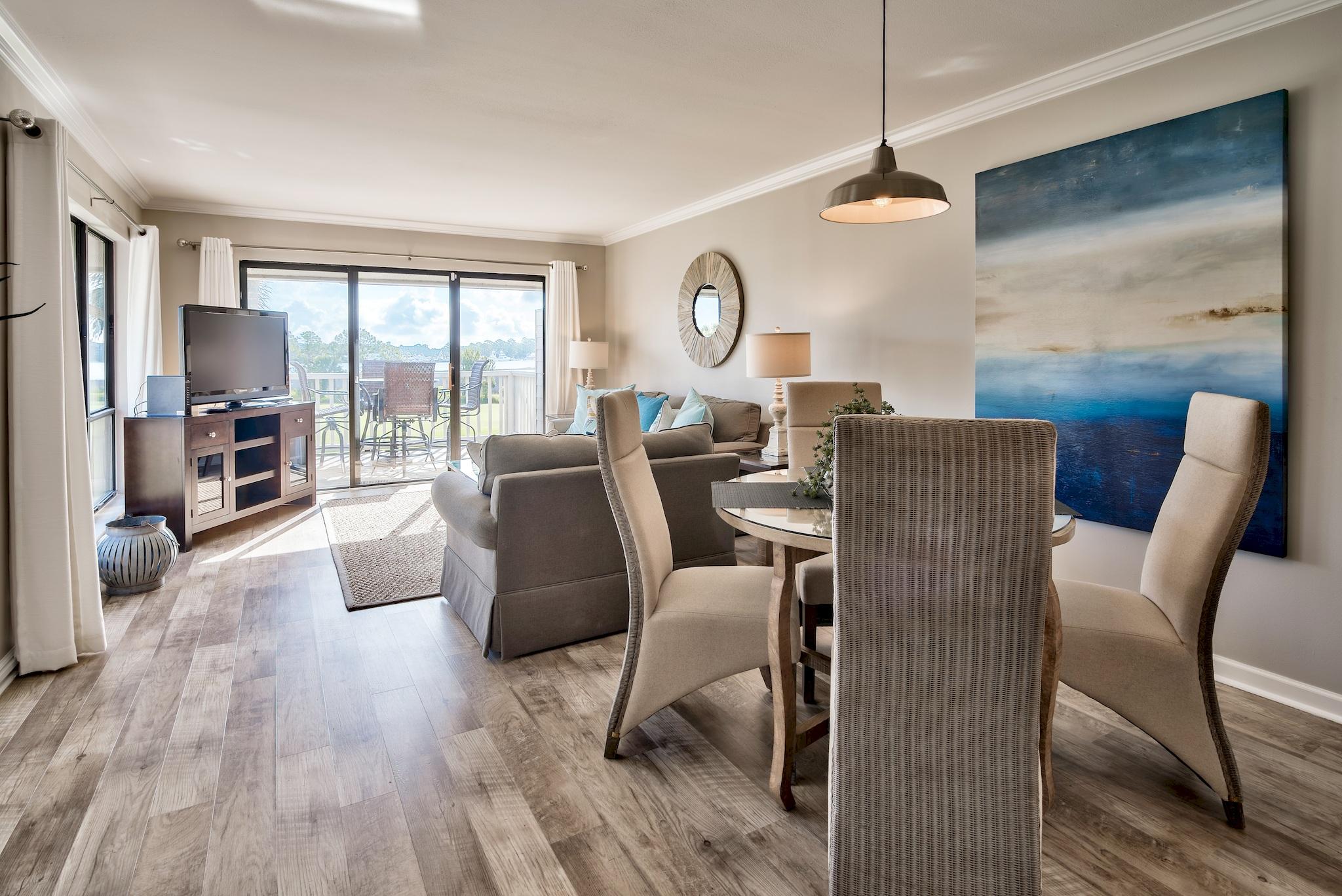 HARBOUR POINT CONDO - Residential