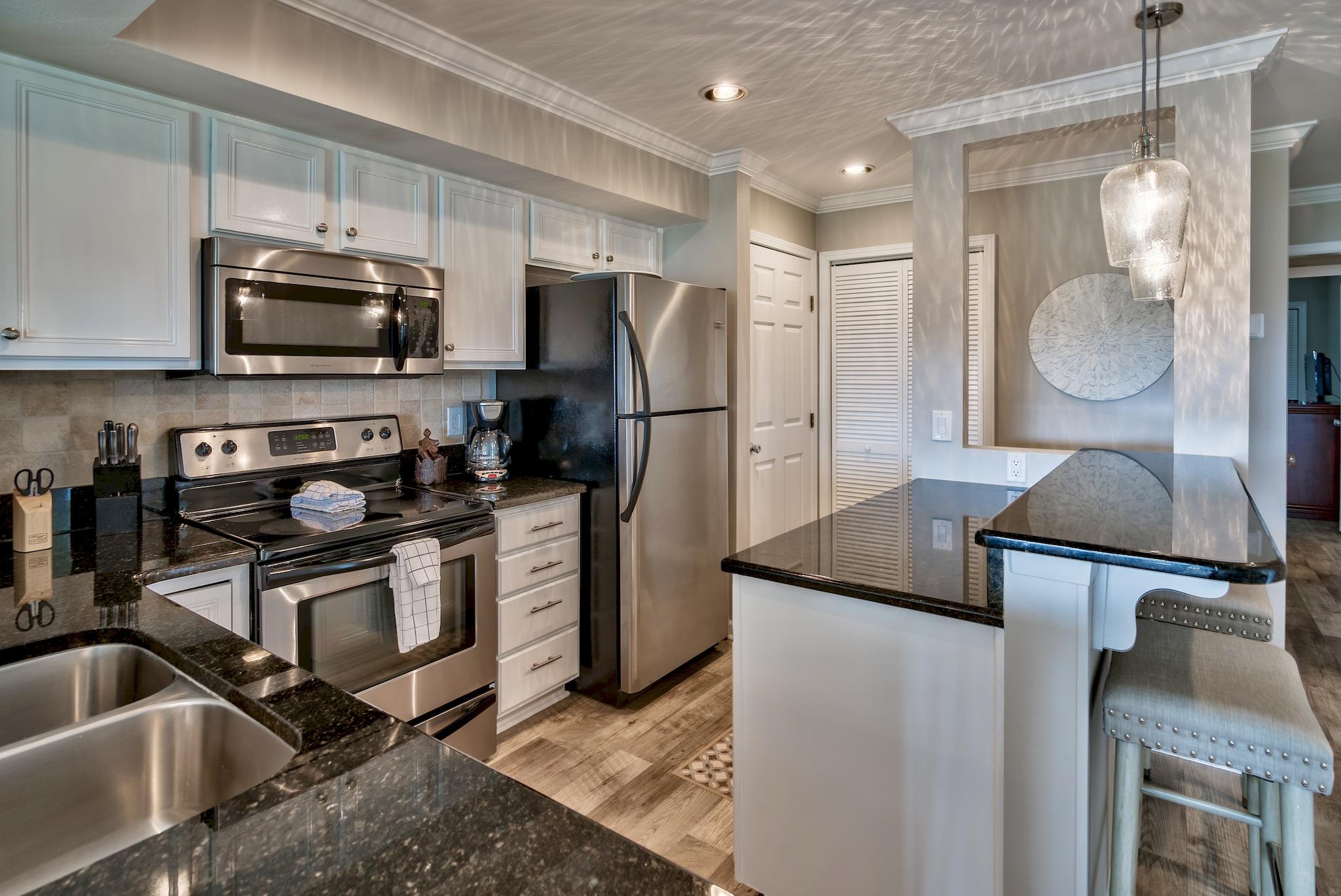 HARBOUR POINT CONDO - Residential