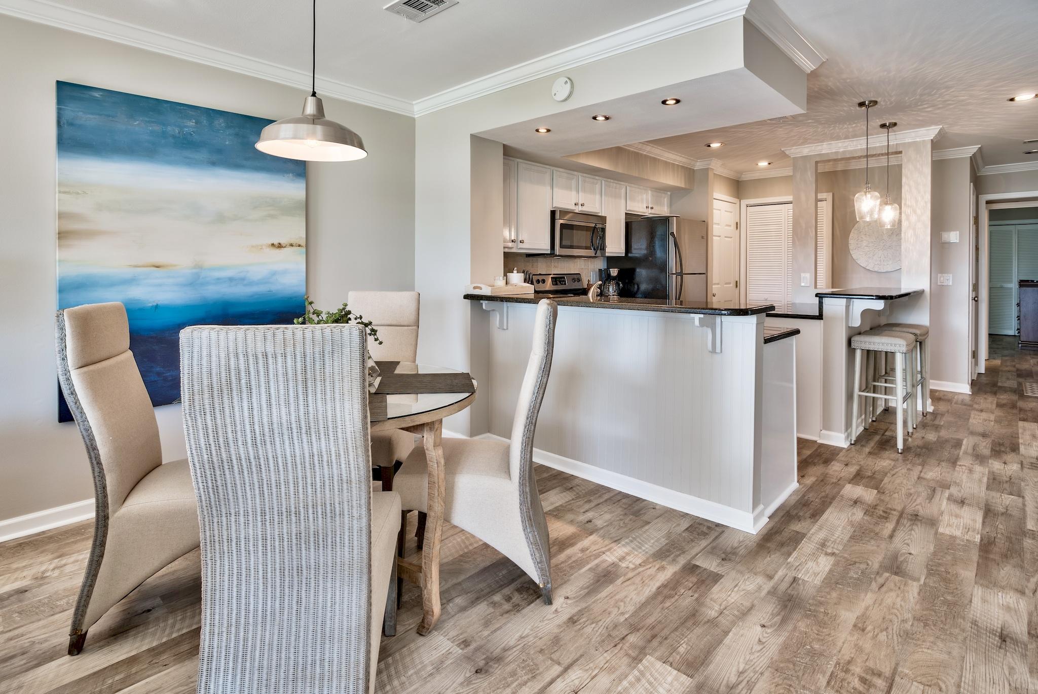 HARBOUR POINT CONDO - Residential