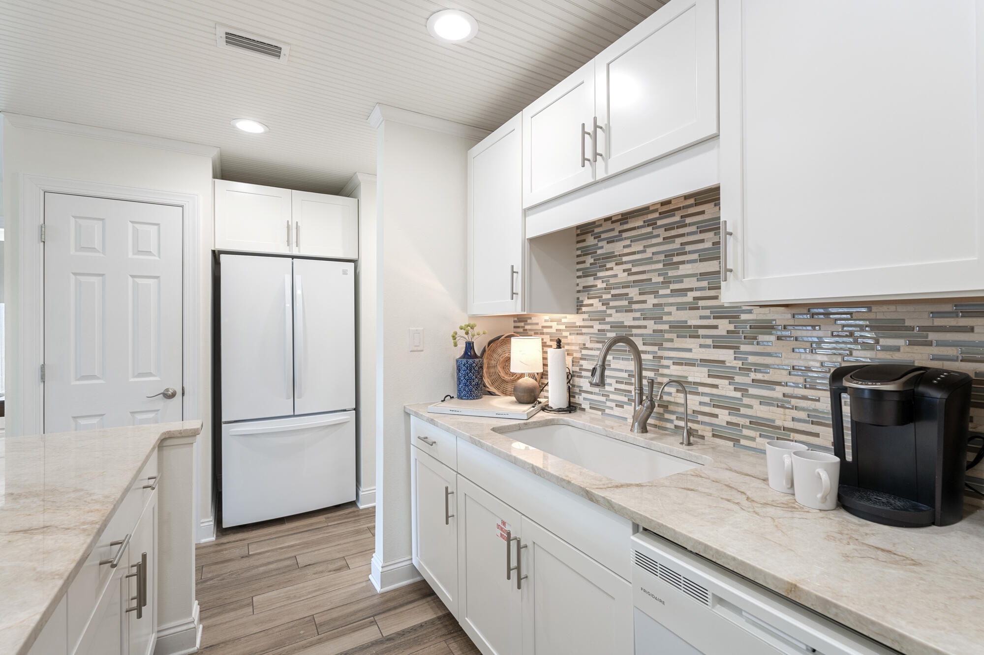 SEASCAPE CONDO TENNIS VILLAGE - Residential