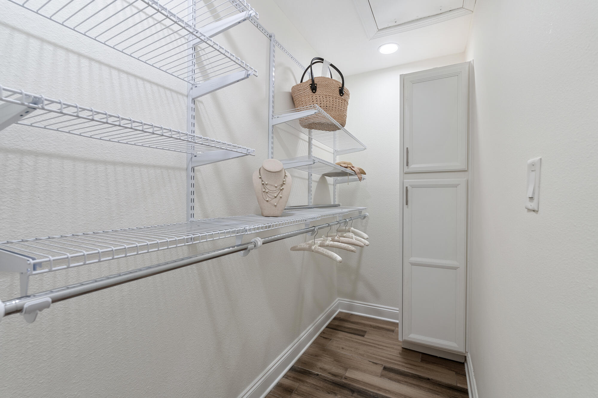 SEASCAPE CONDO TENNIS VILLAGE - Residential