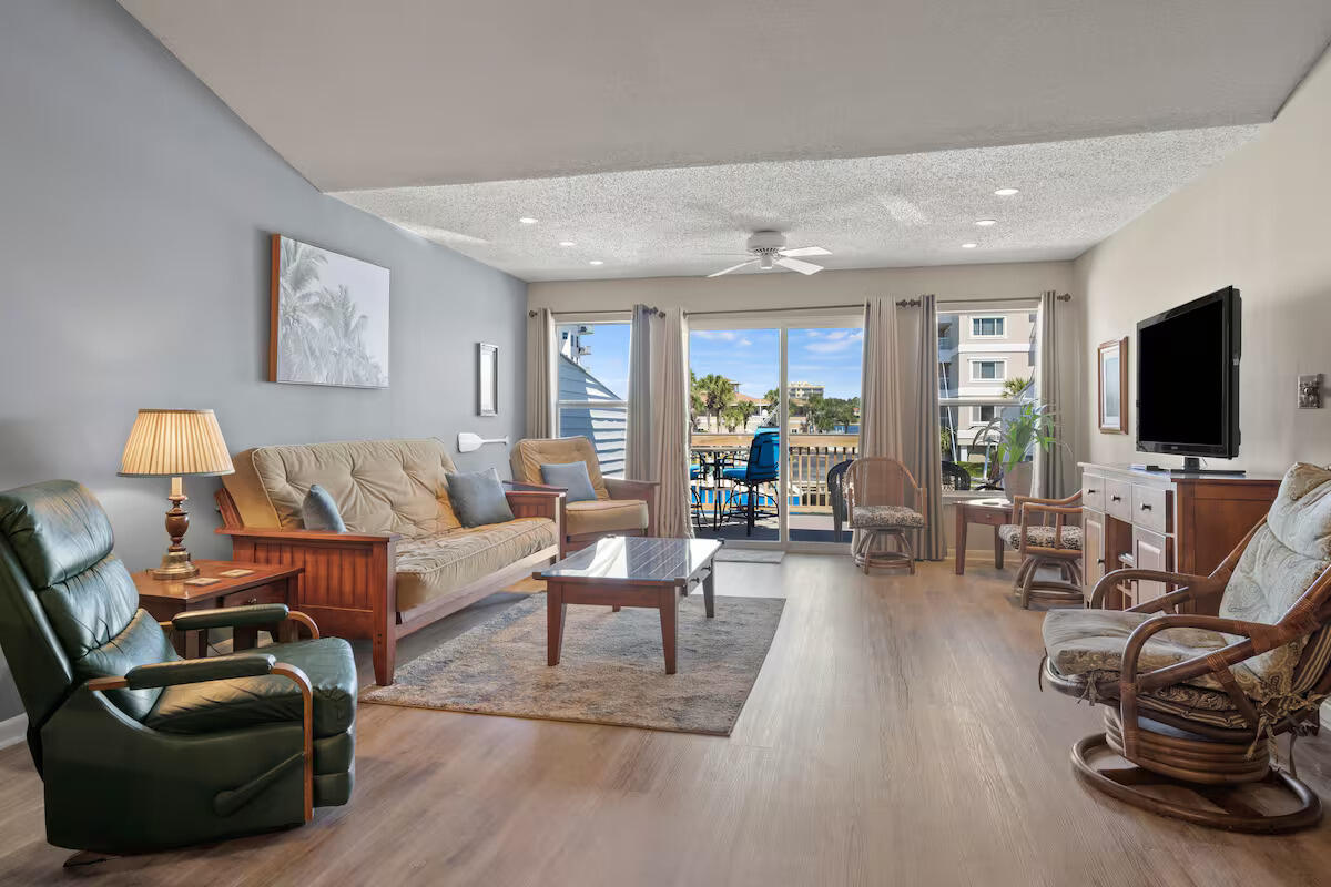 Sand Dollar T/H - Residential