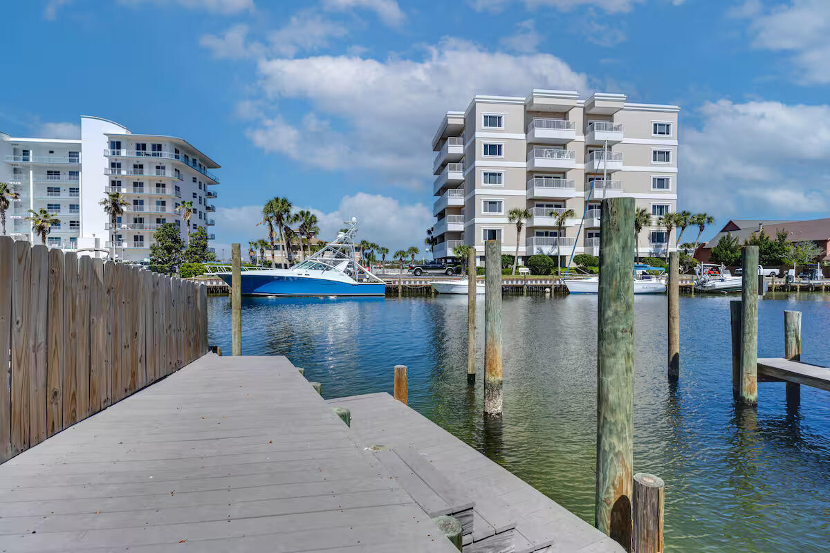 Sand Dollar T/H - Residential