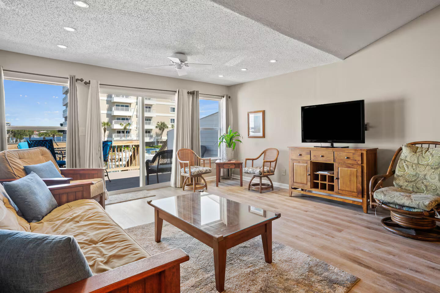 Sand Dollar T/H - Residential