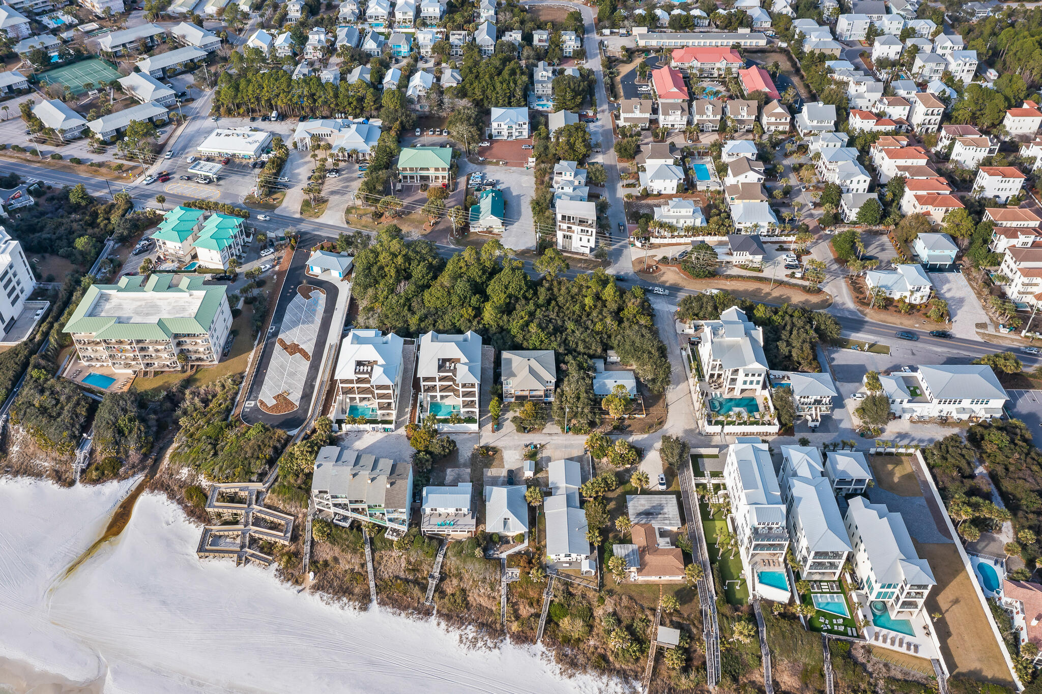 ROLLIN TIDE VILLAS - Residential