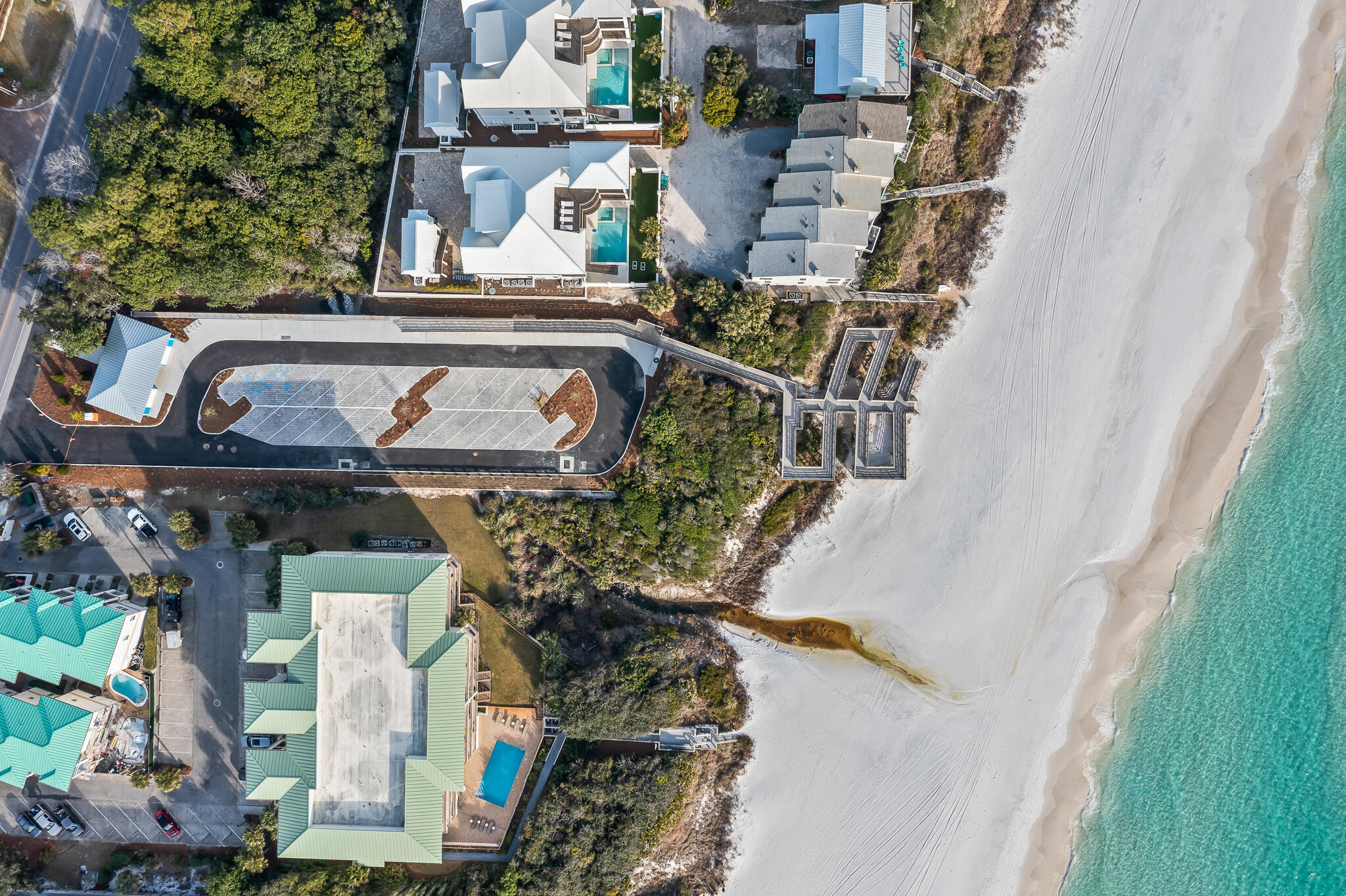 ROLLIN TIDE VILLAS - Residential