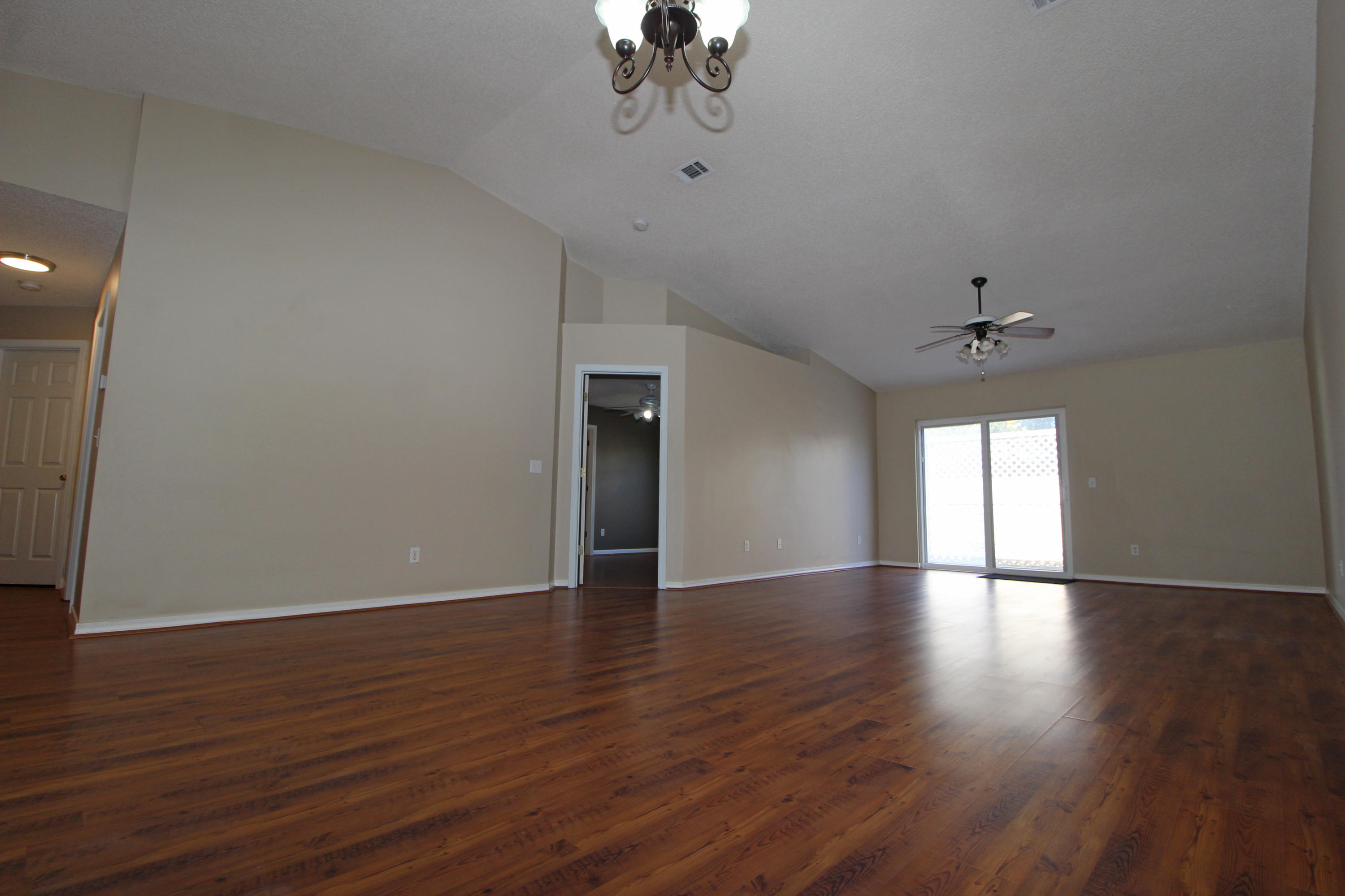 FALCON EST - Residential