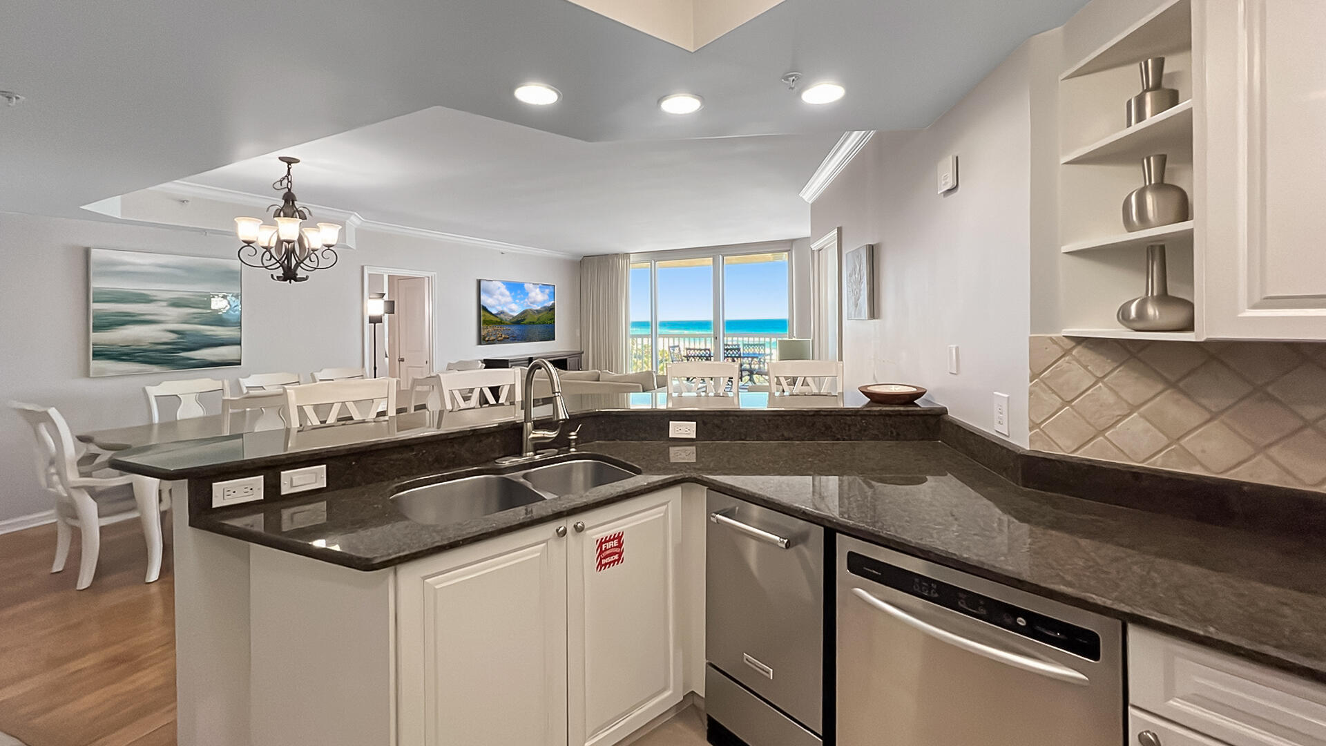 ST. MAARTEN AT SILVER SHELLS - Residential