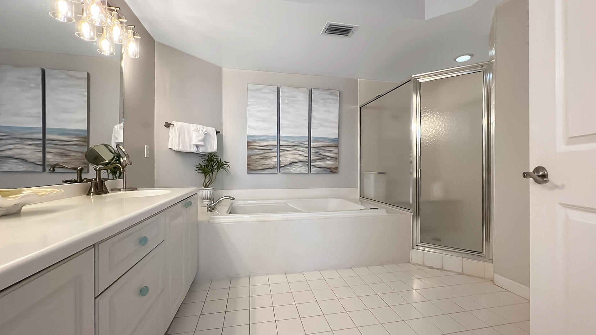 ST. MAARTEN AT SILVER SHELLS - Residential