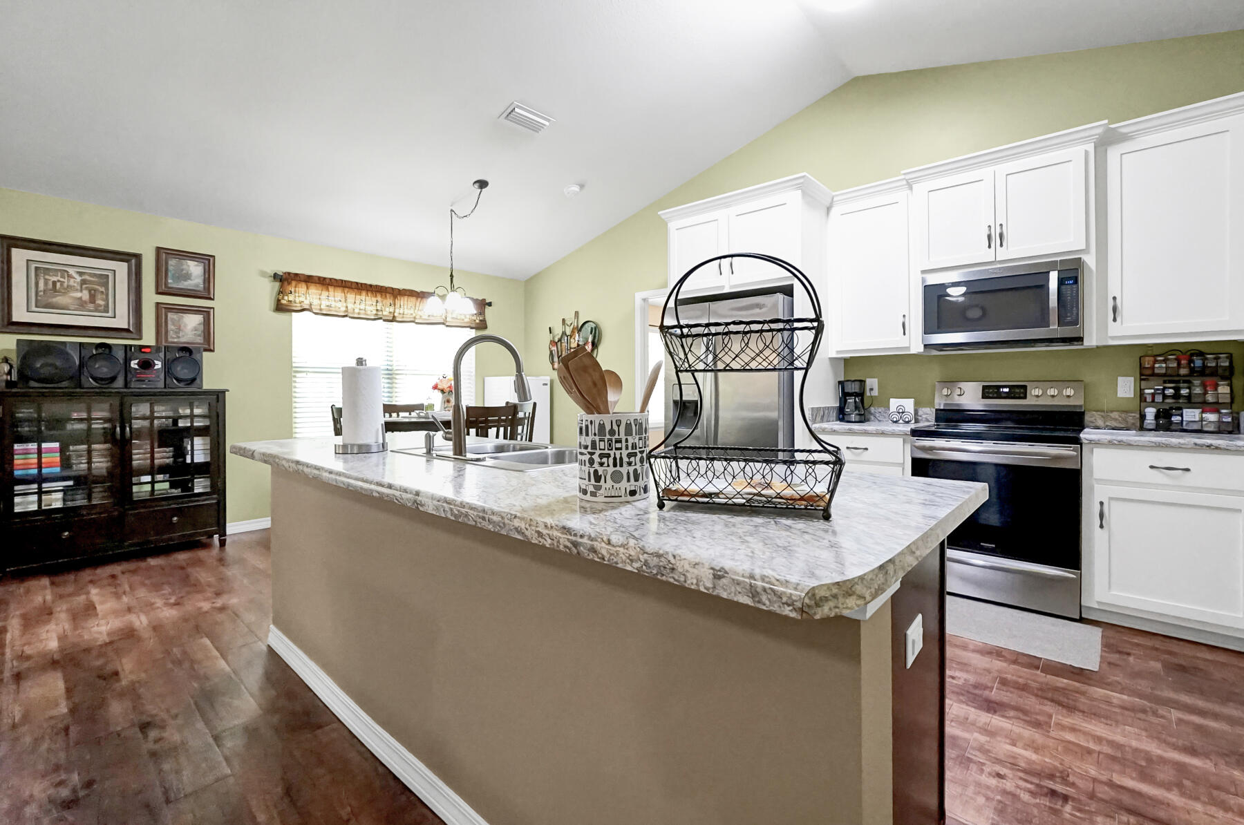 AUBURN HEIGHTS - Residential