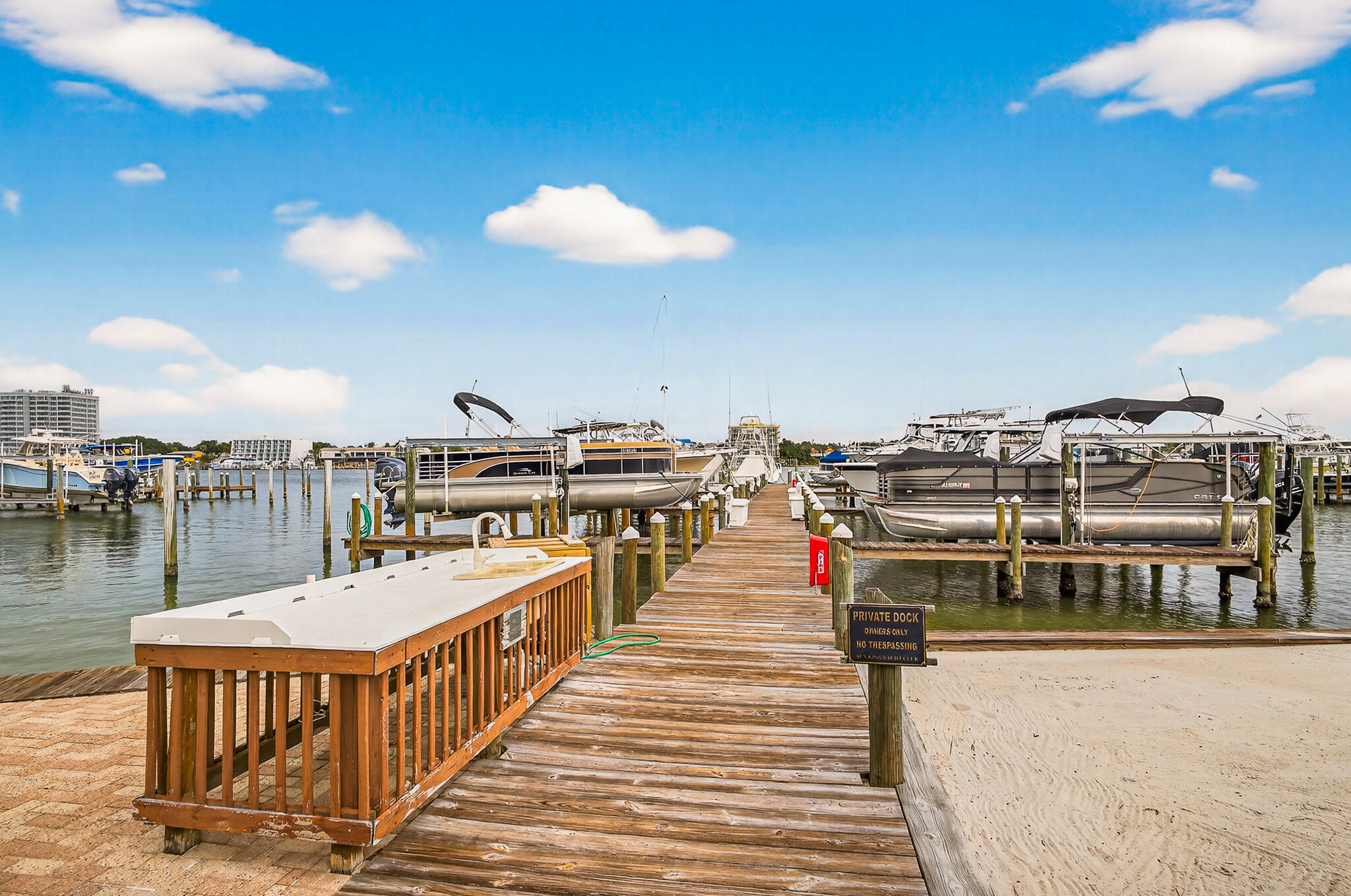 SUN KING TOWERS PH 1 - Residential